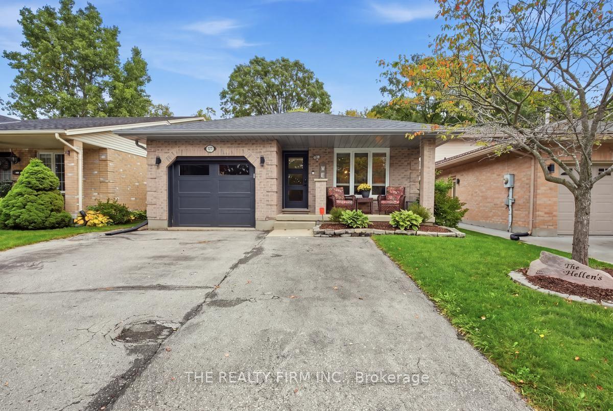 177 Bournemouth Drive — photo 1