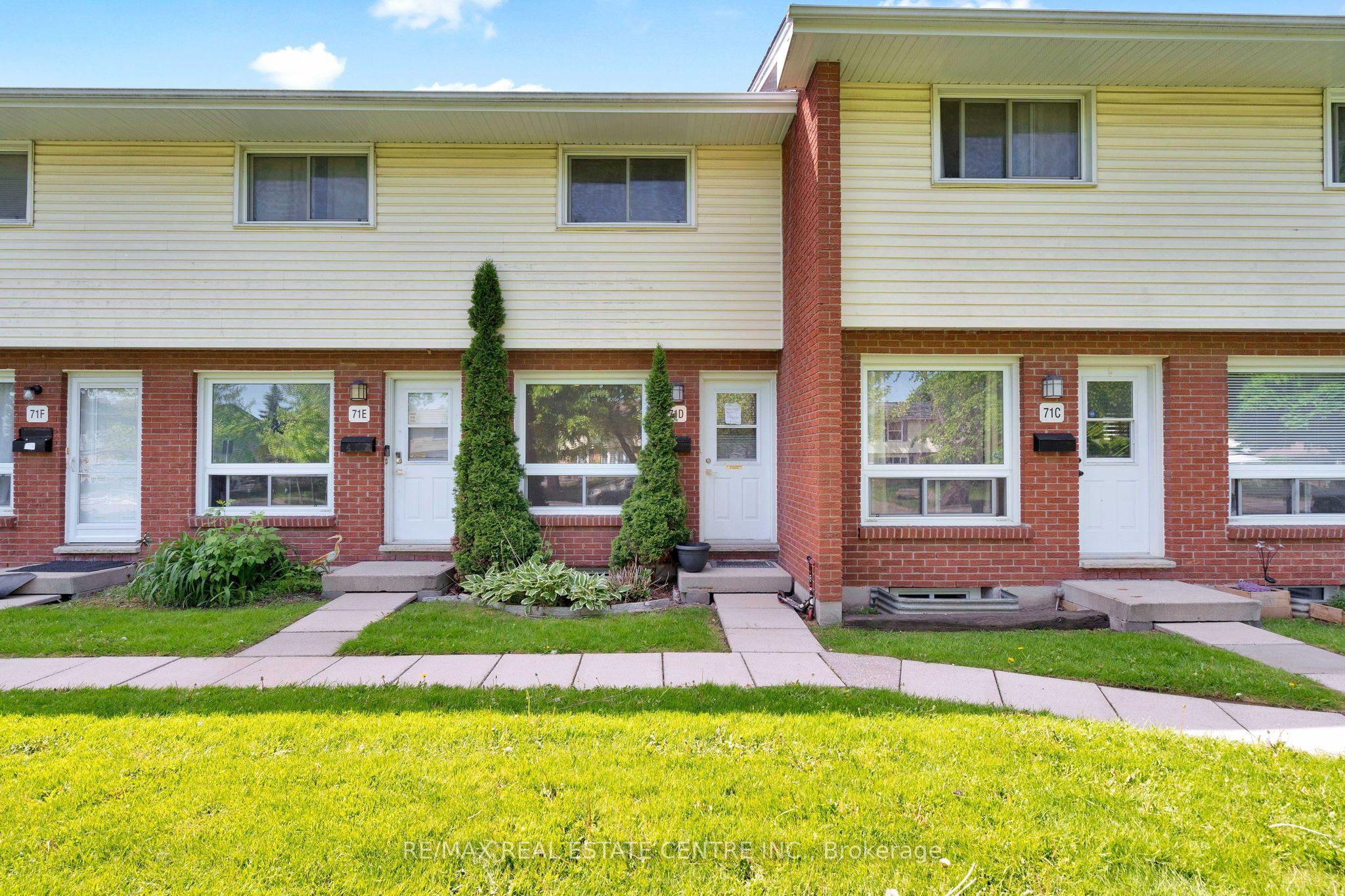 71D Wellesley Crescent, Unit D — photo 1