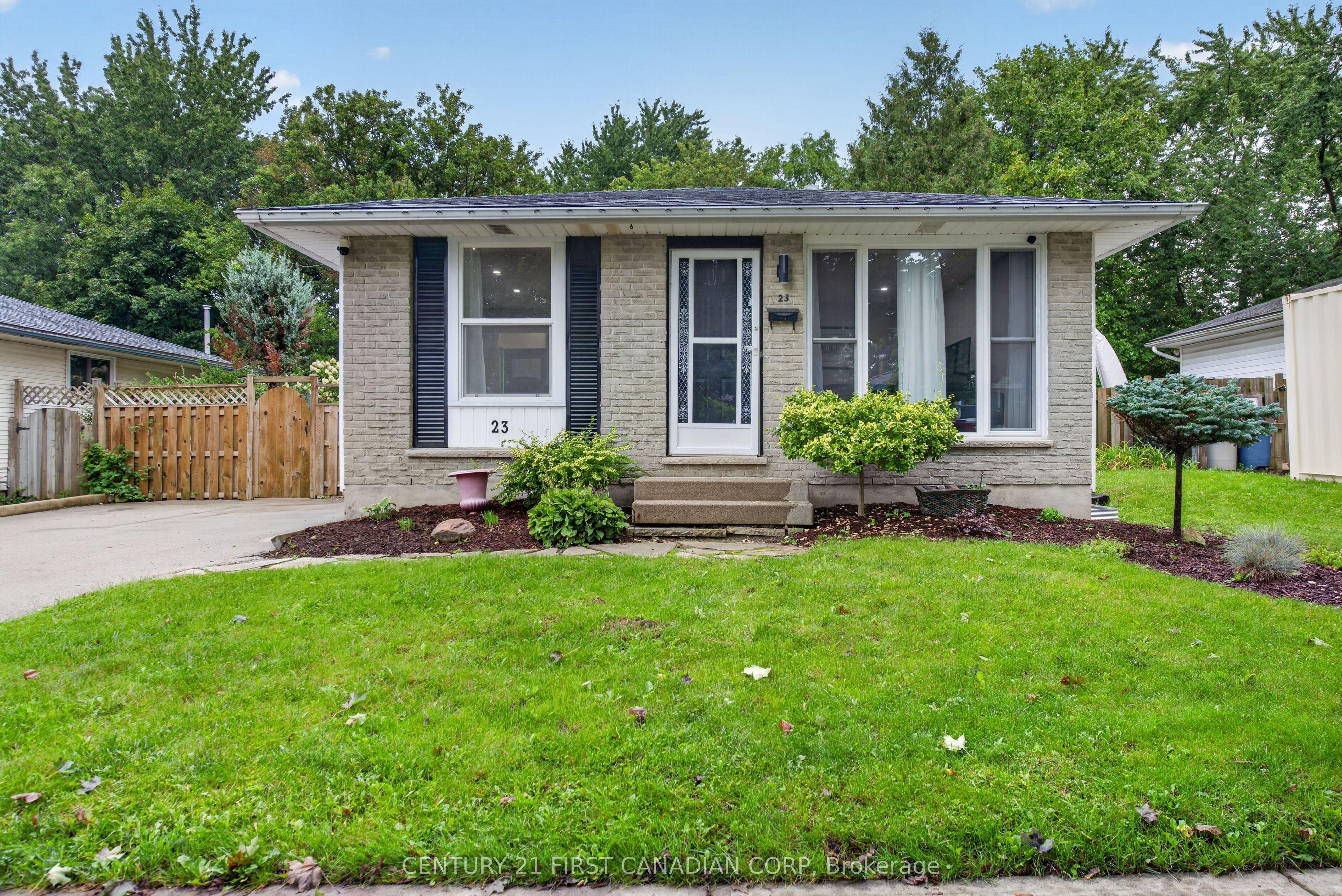 23 Brunswick Avenue — photo 1
