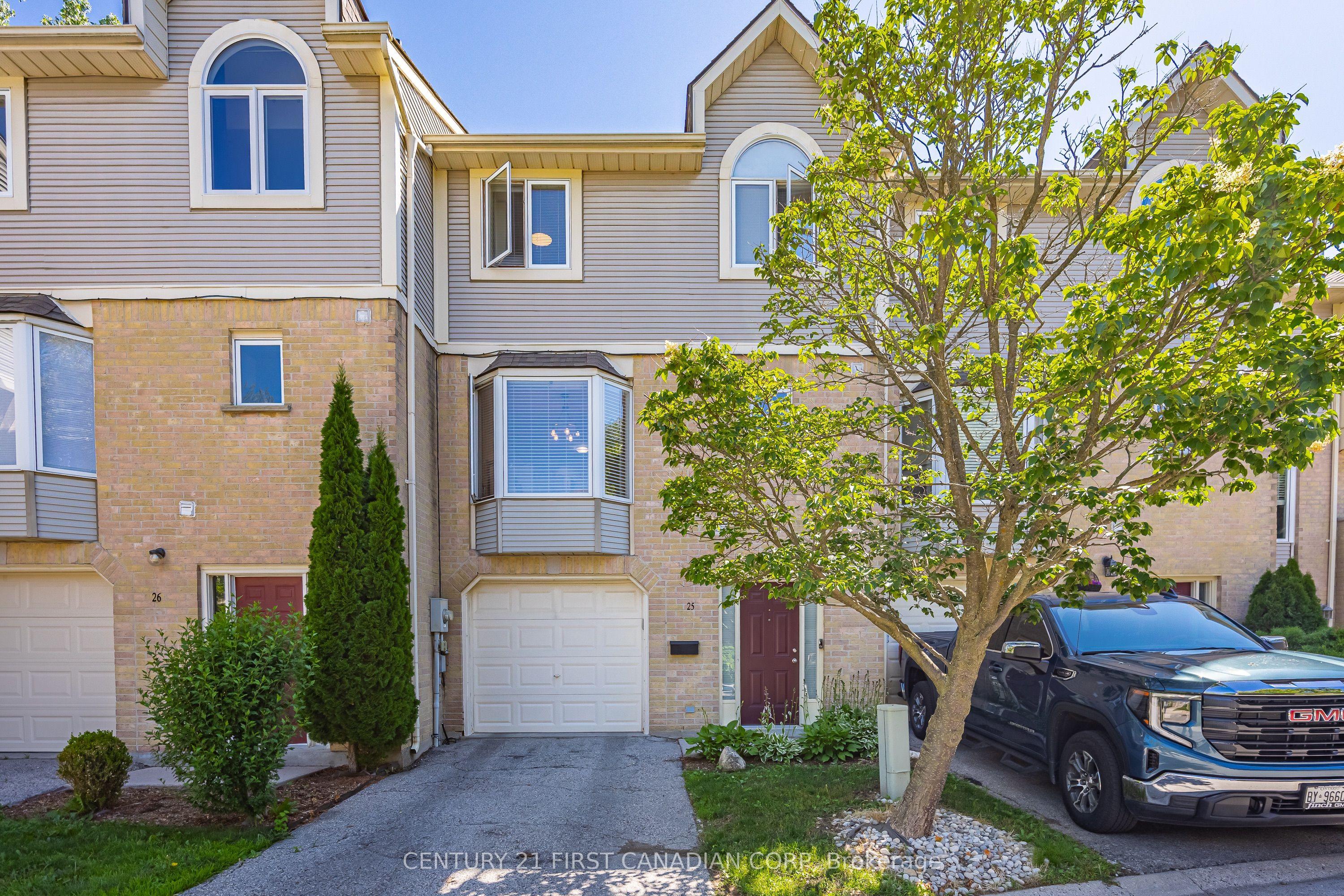 9 Ailsa Place, Unit 25 — photo 1