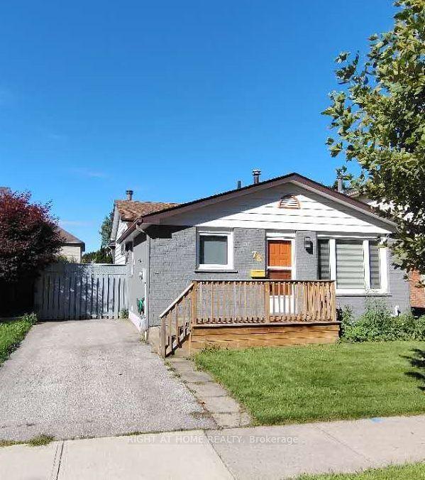 78 Olympic Crescent — photo 1