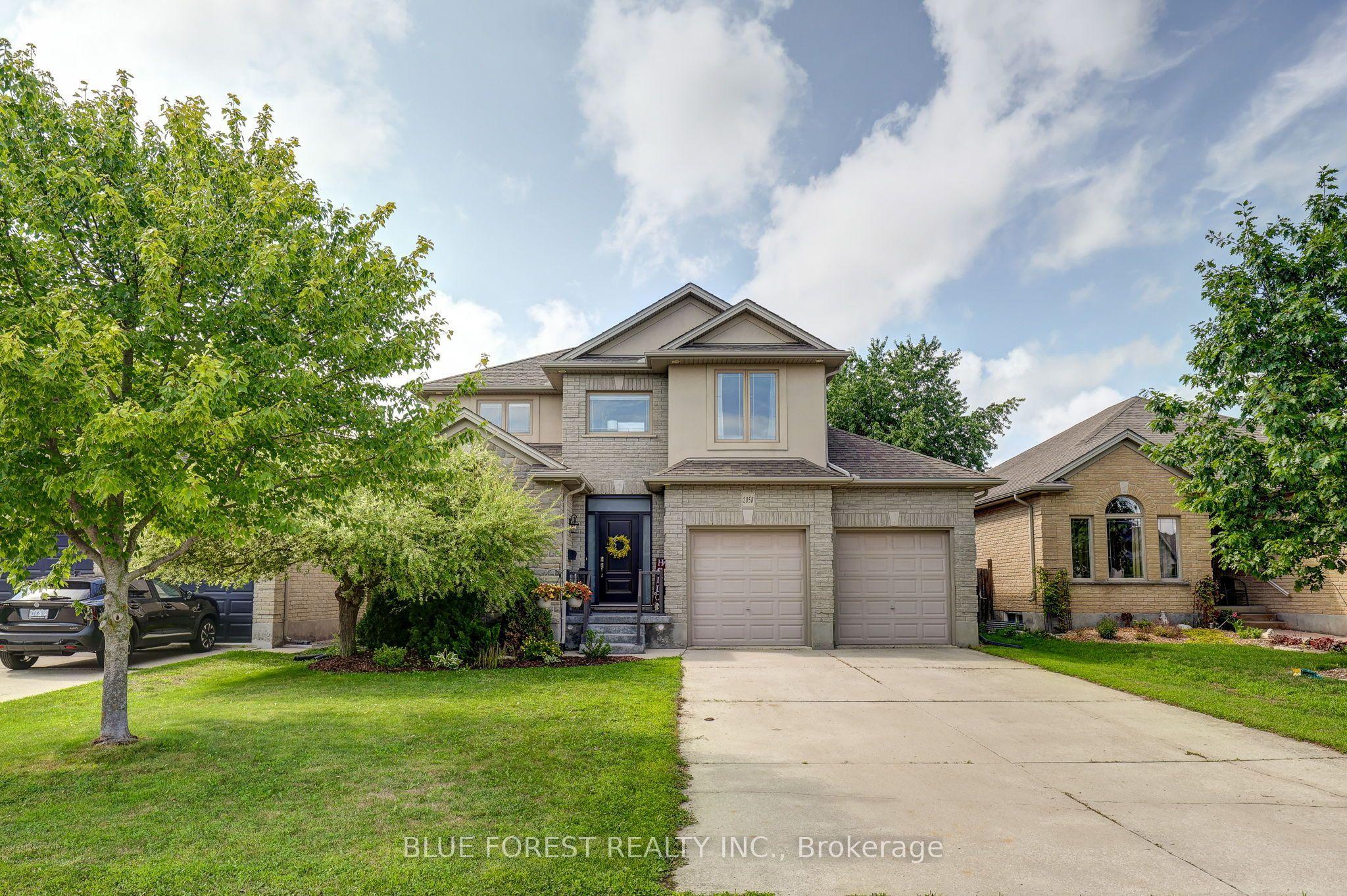 2058 WESTPOINT Heights — photo 1