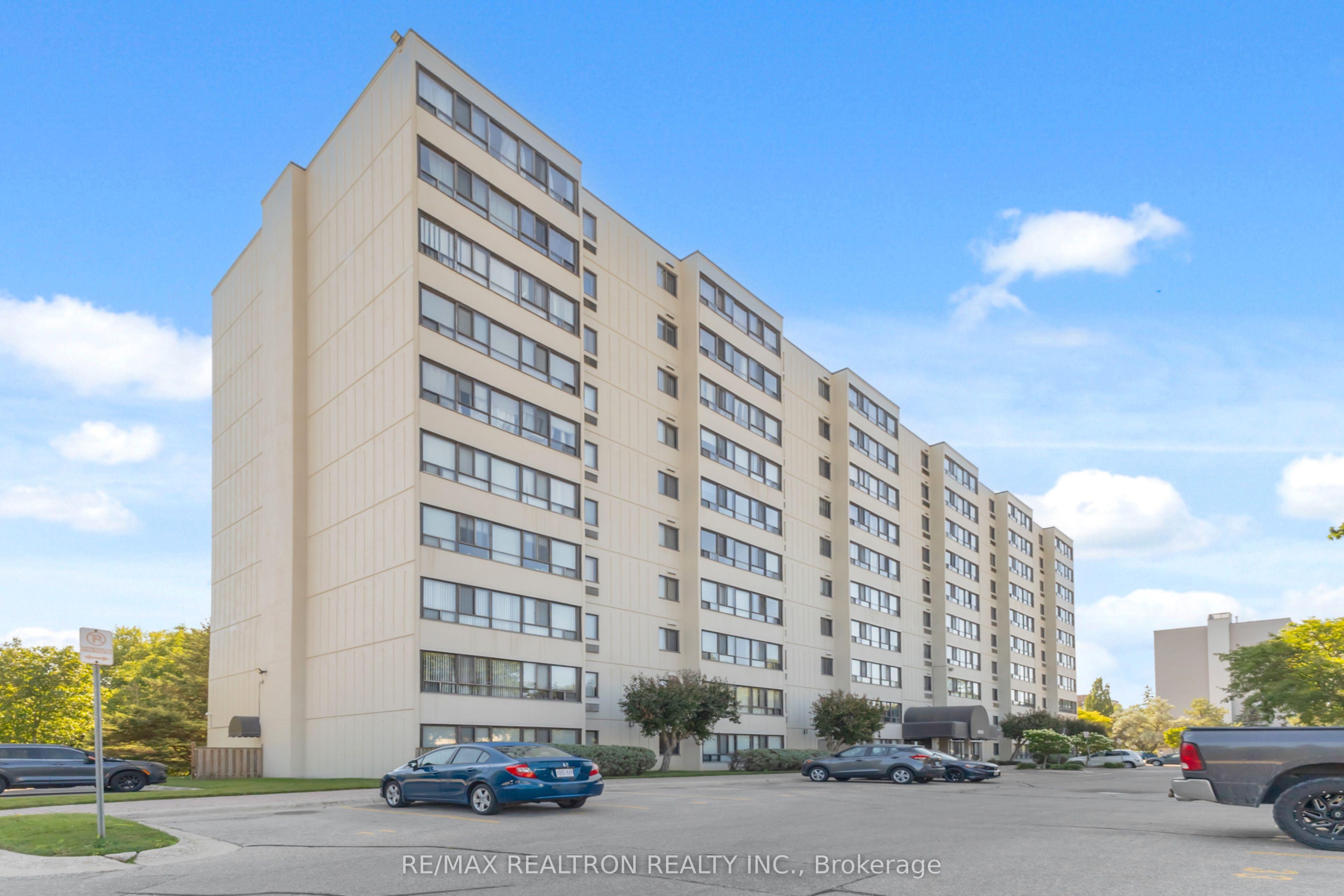1600 Adelaide Street N, Unit 905 — photo 1