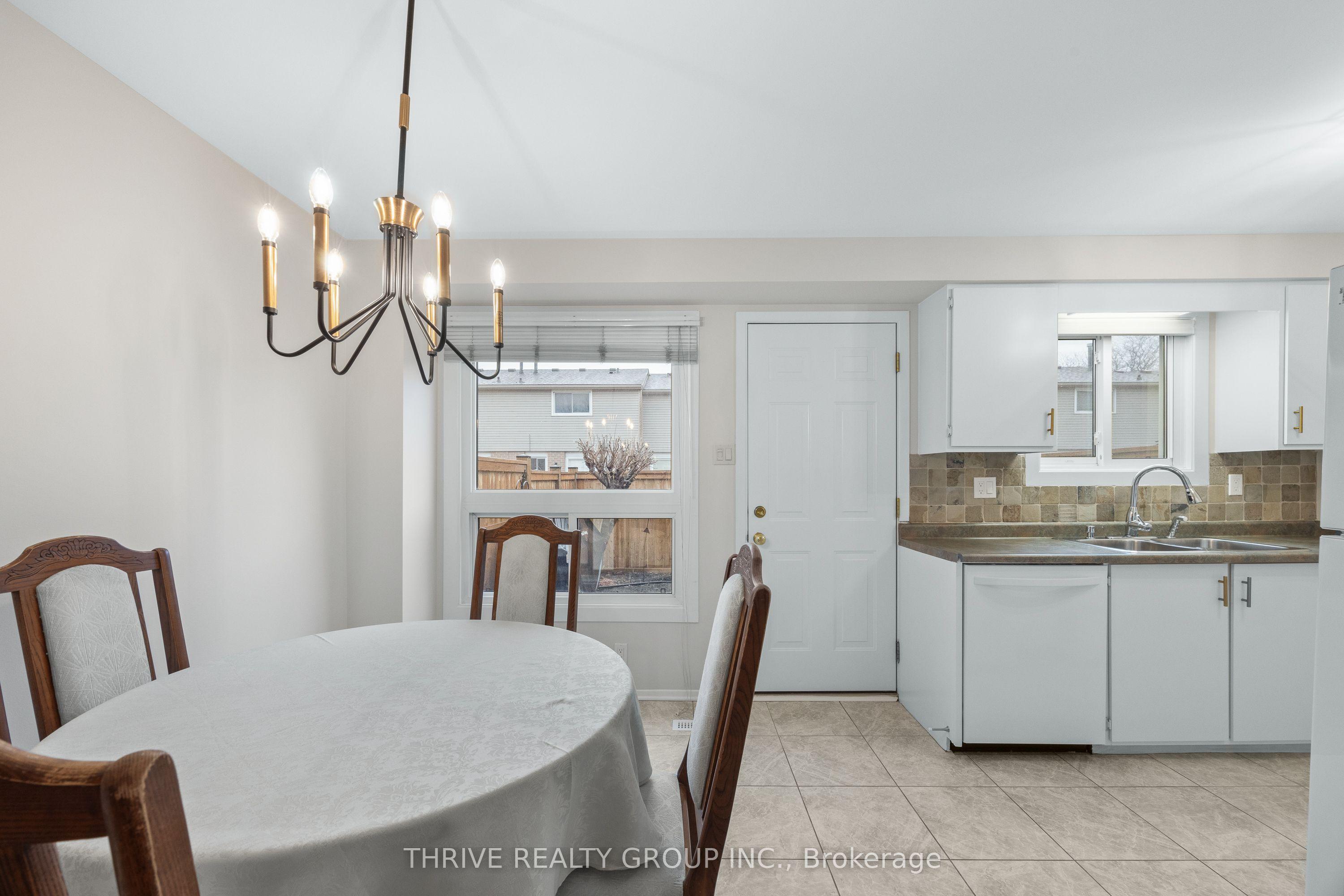 210 Carlyle Drive, Unit 12 — photo 1