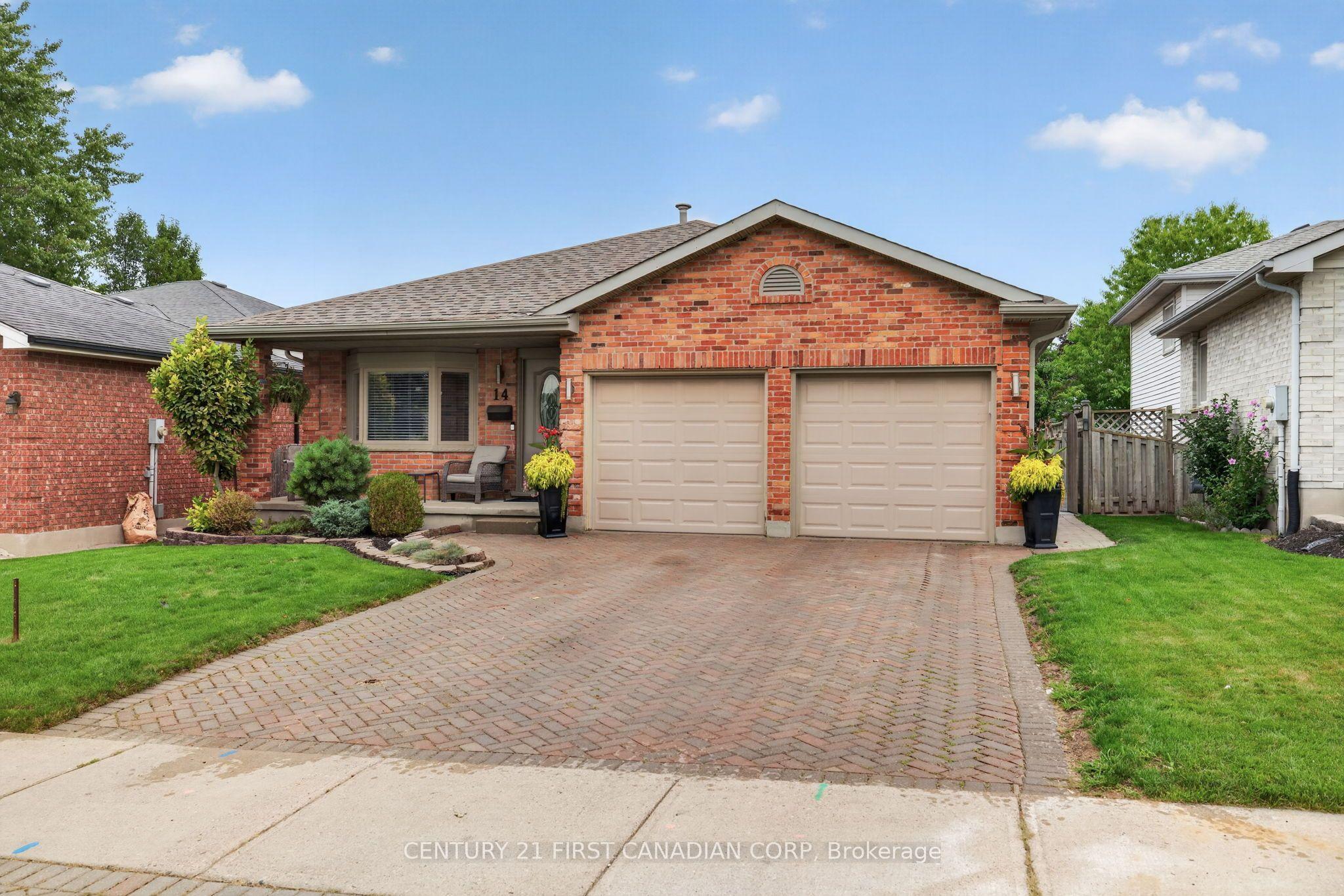 14 Kristina Crescent — photo 1