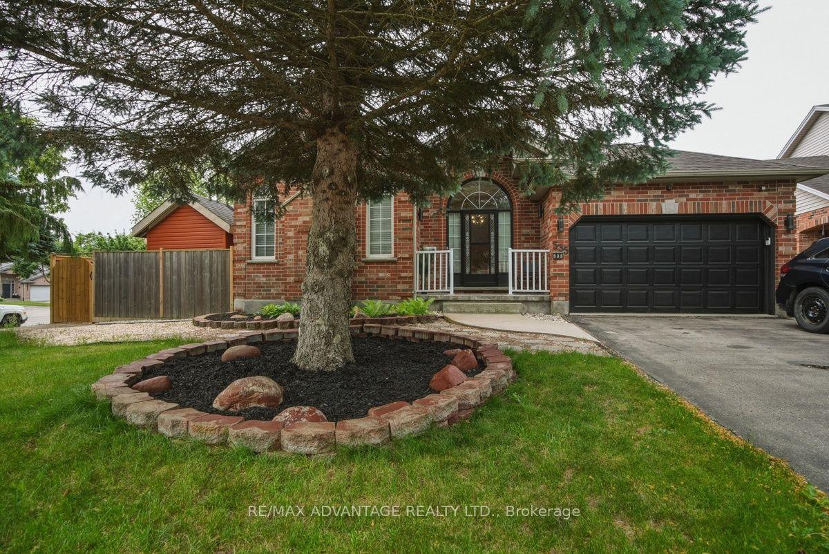 535 Thornwood Drive — photo 1