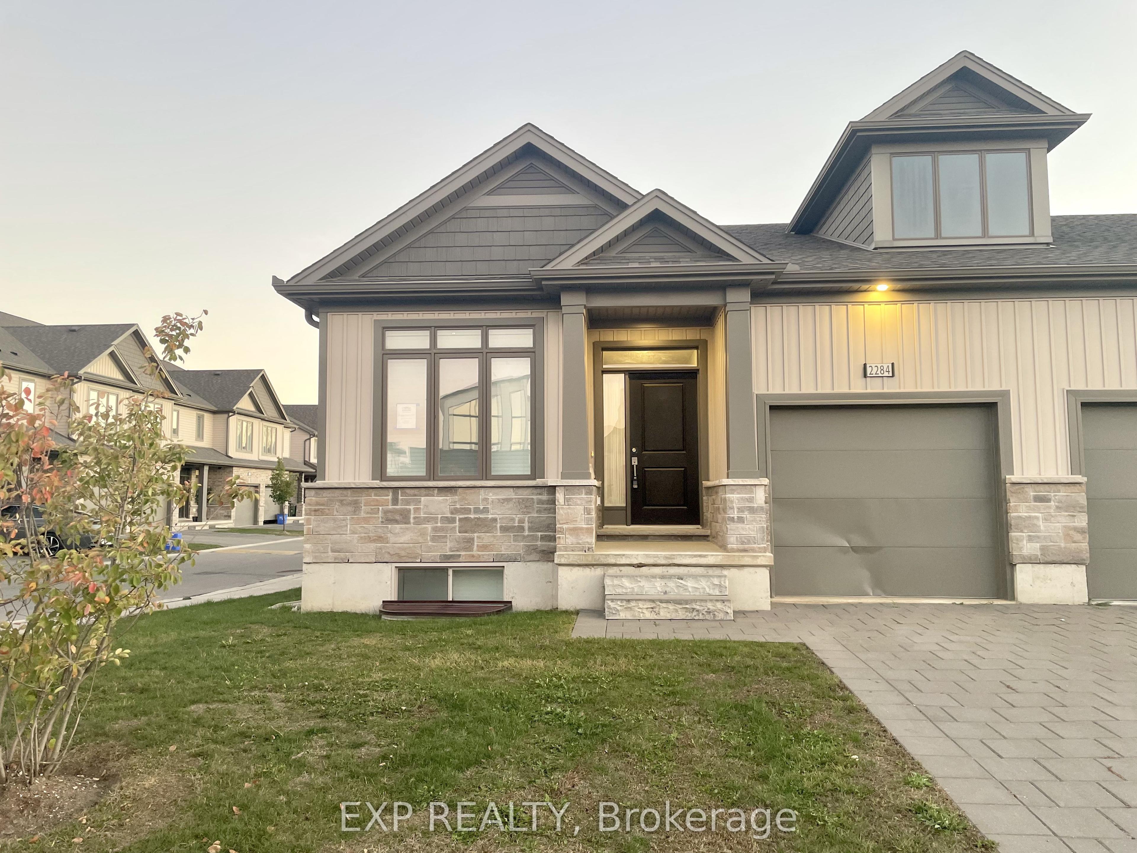 2284 Evans Boulevard, Unit 52 — photo 1