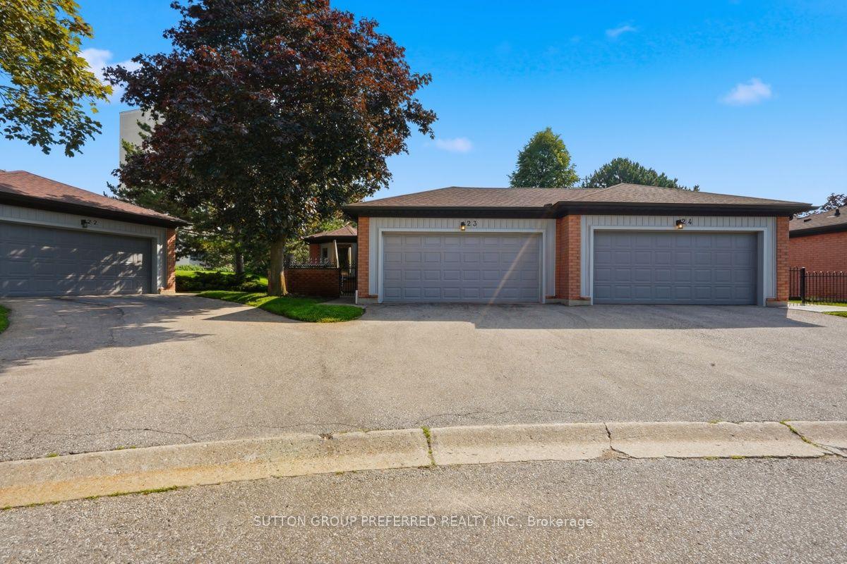 65 Fiddlers Green Road, Unit 23 — photo 1