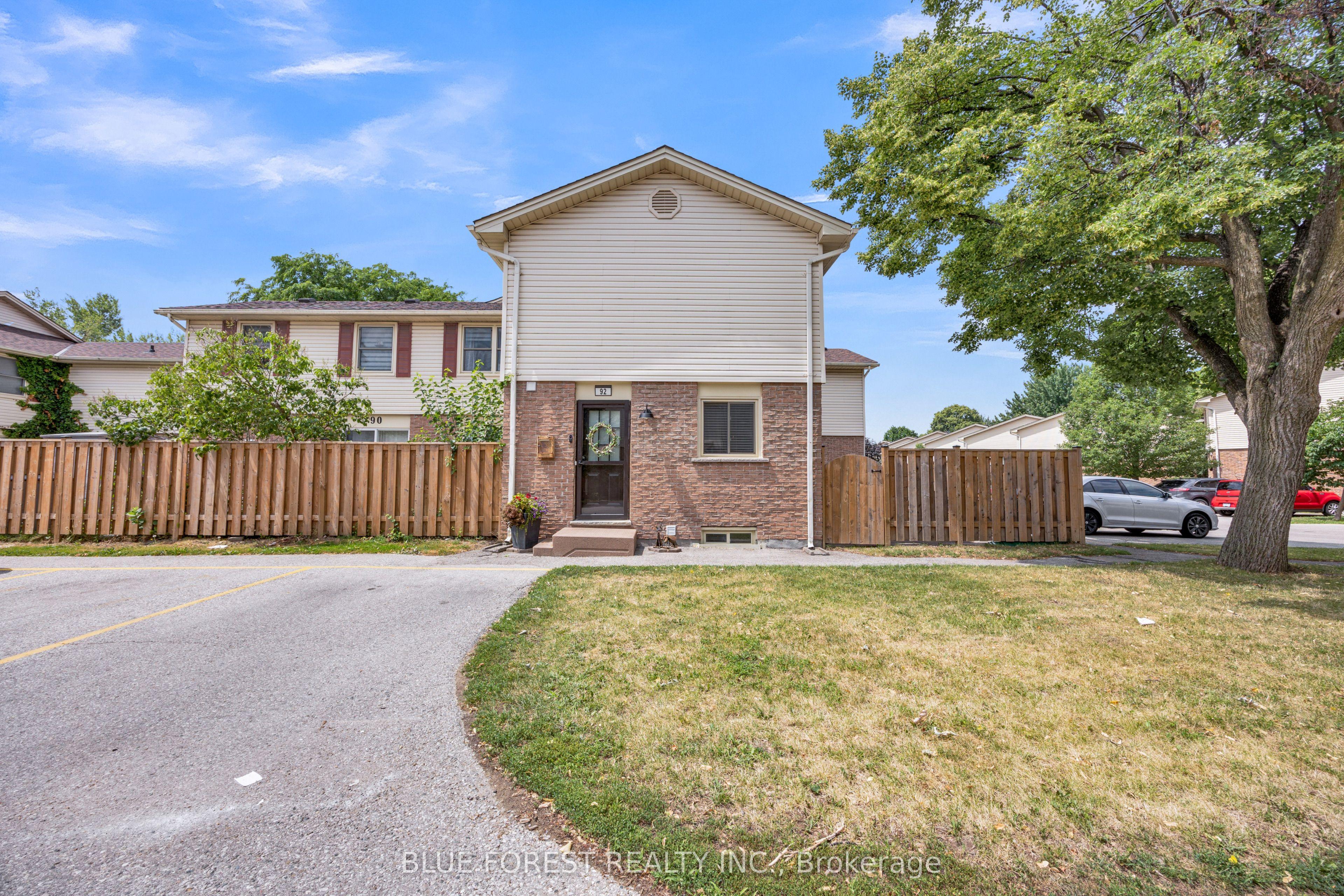 230 Clarke Road, Unit 92 — photo 1
