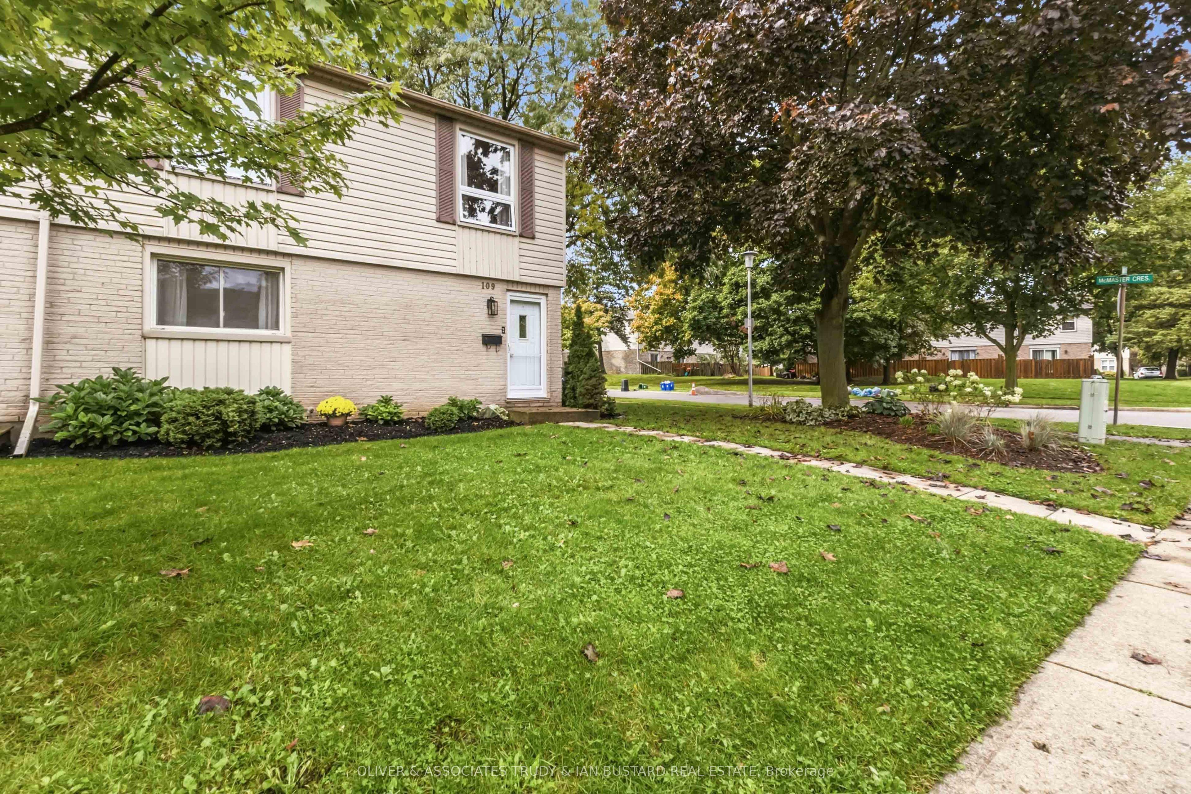 109 McMaster Drive E — photo 1
