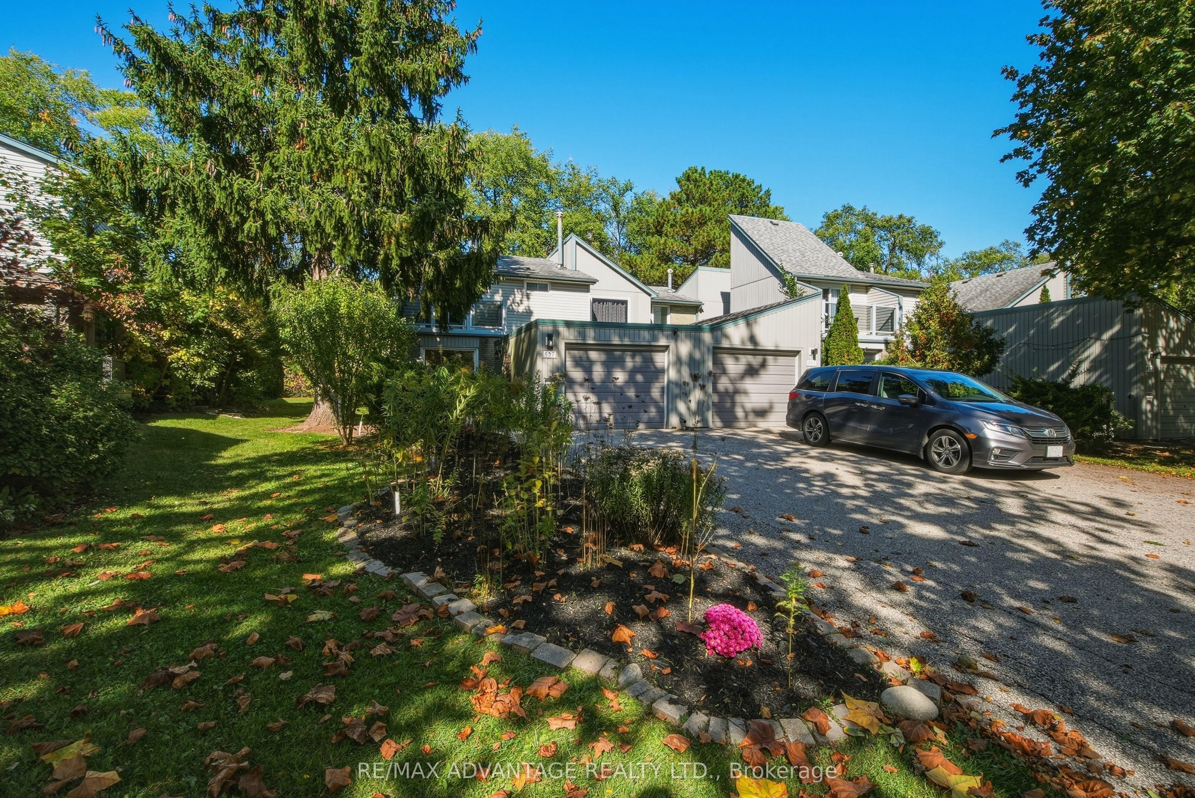 659 Woodcrest Boulevard — photo 1