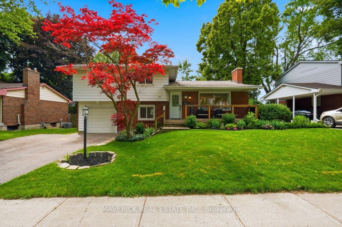 653 Viscount Road — photo 1