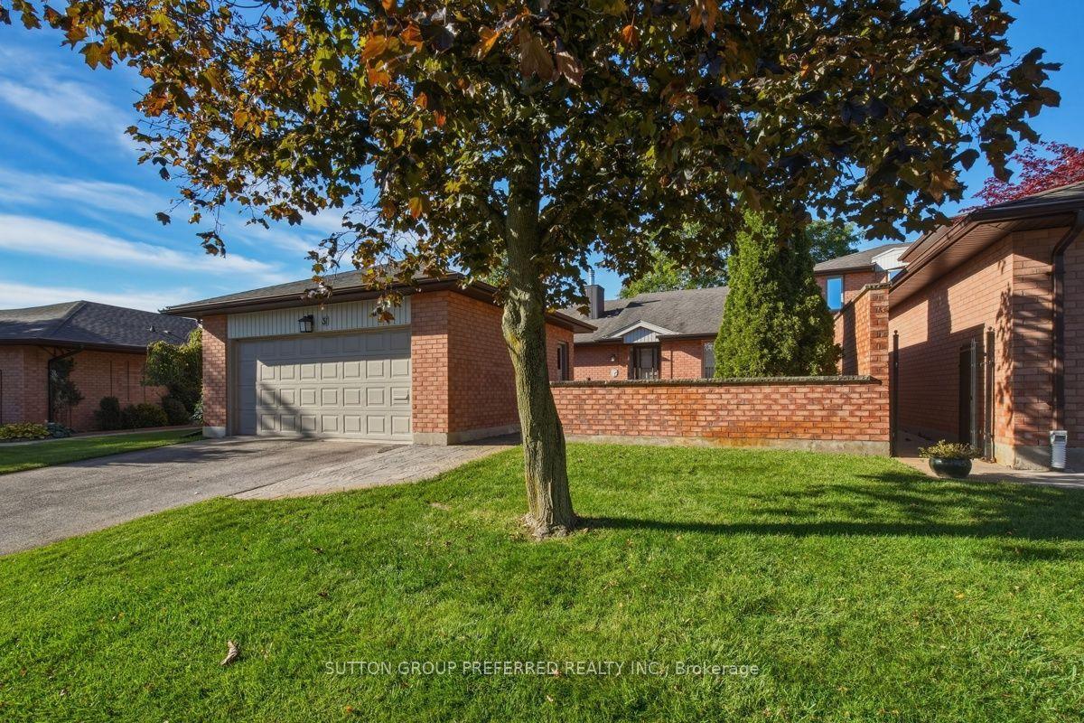 55 Fiddlers Green Road, Unit 31 — photo 1