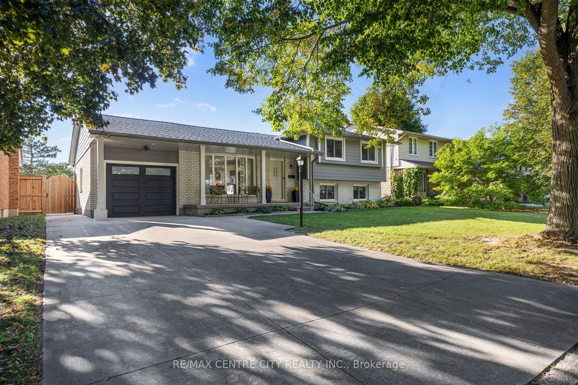 60 Westbury Avenue — photo 1