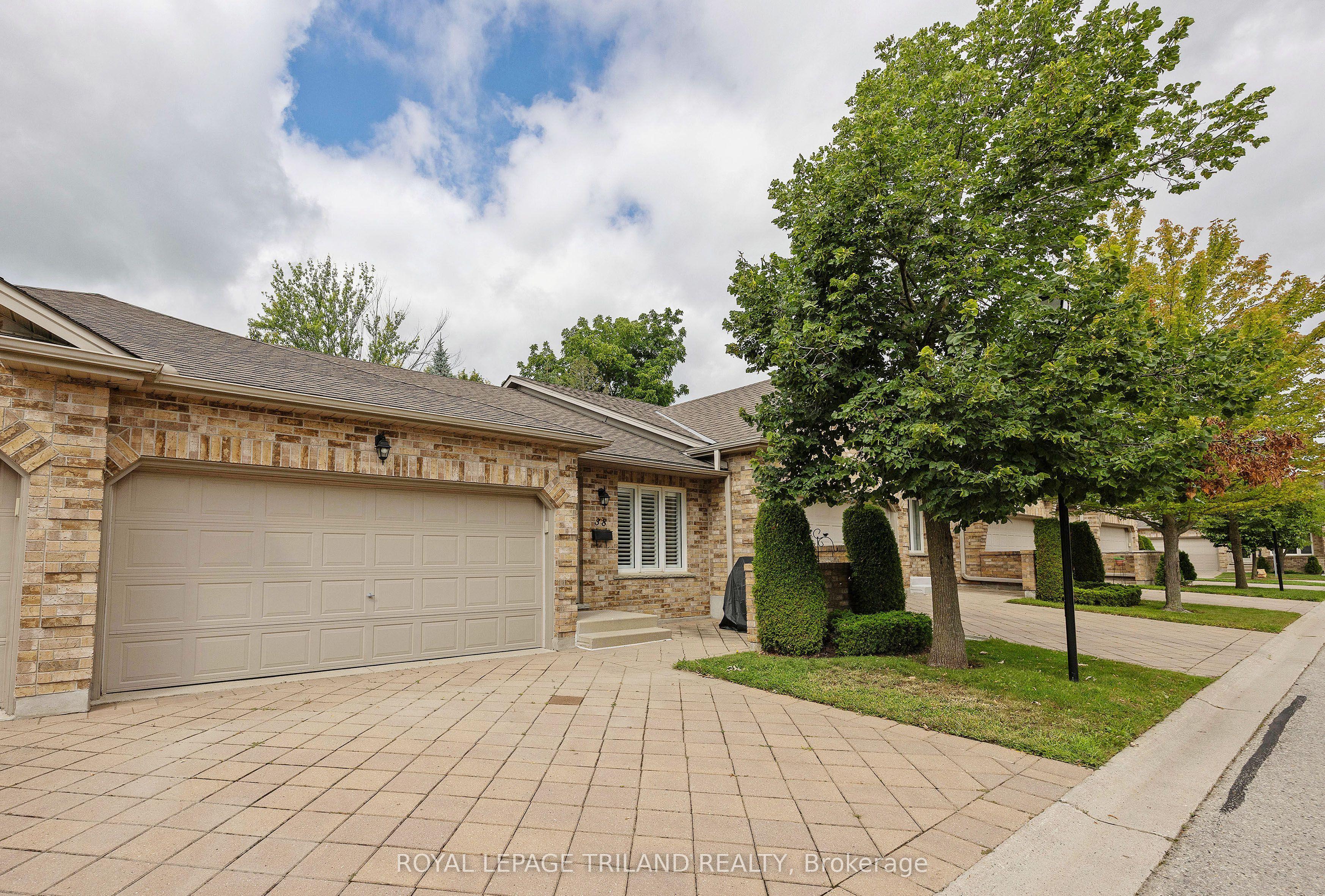 572 Thistlewood Drive, Unit 38 — photo 1