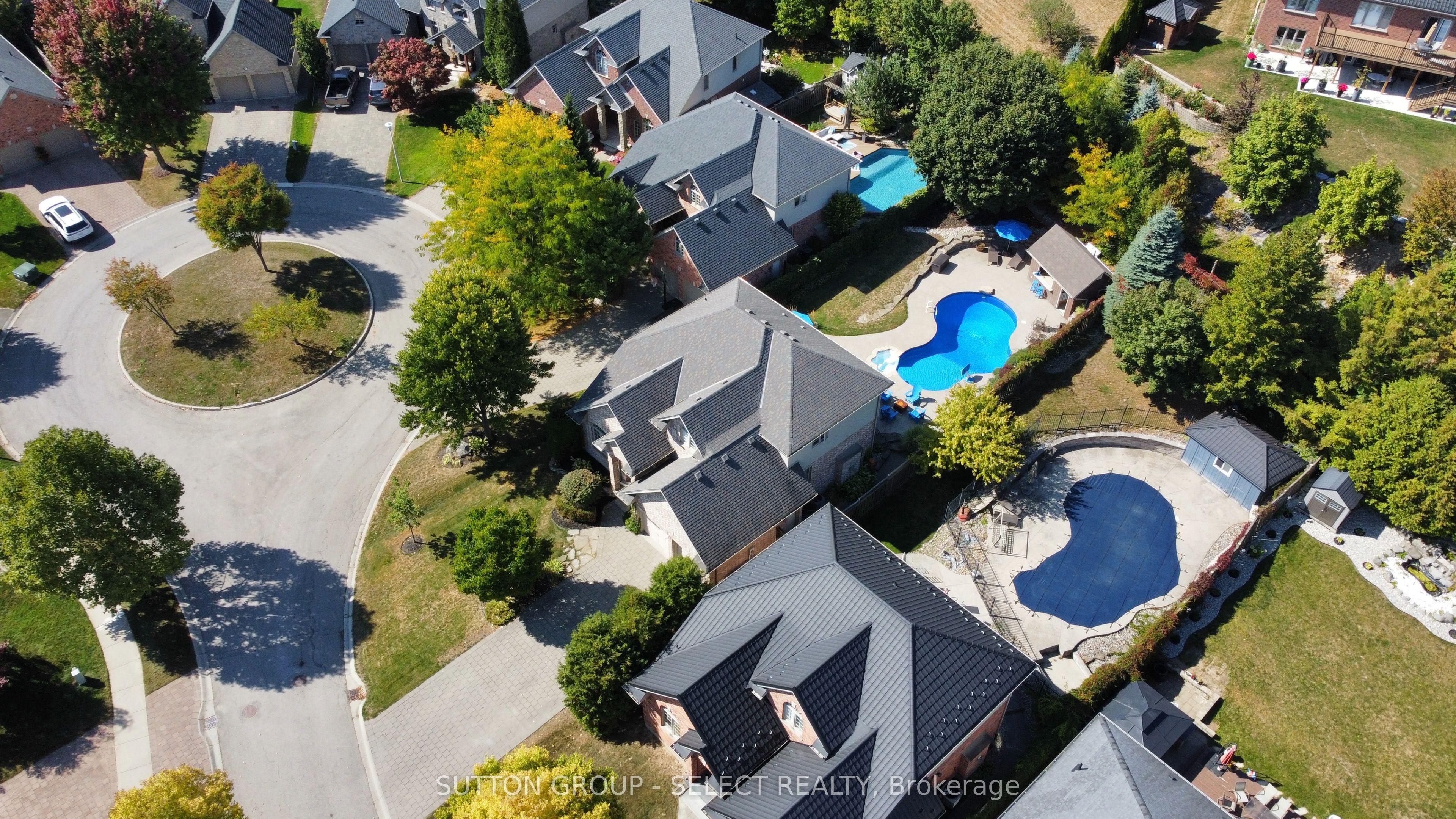 102 Chambers Avenue — photo 1