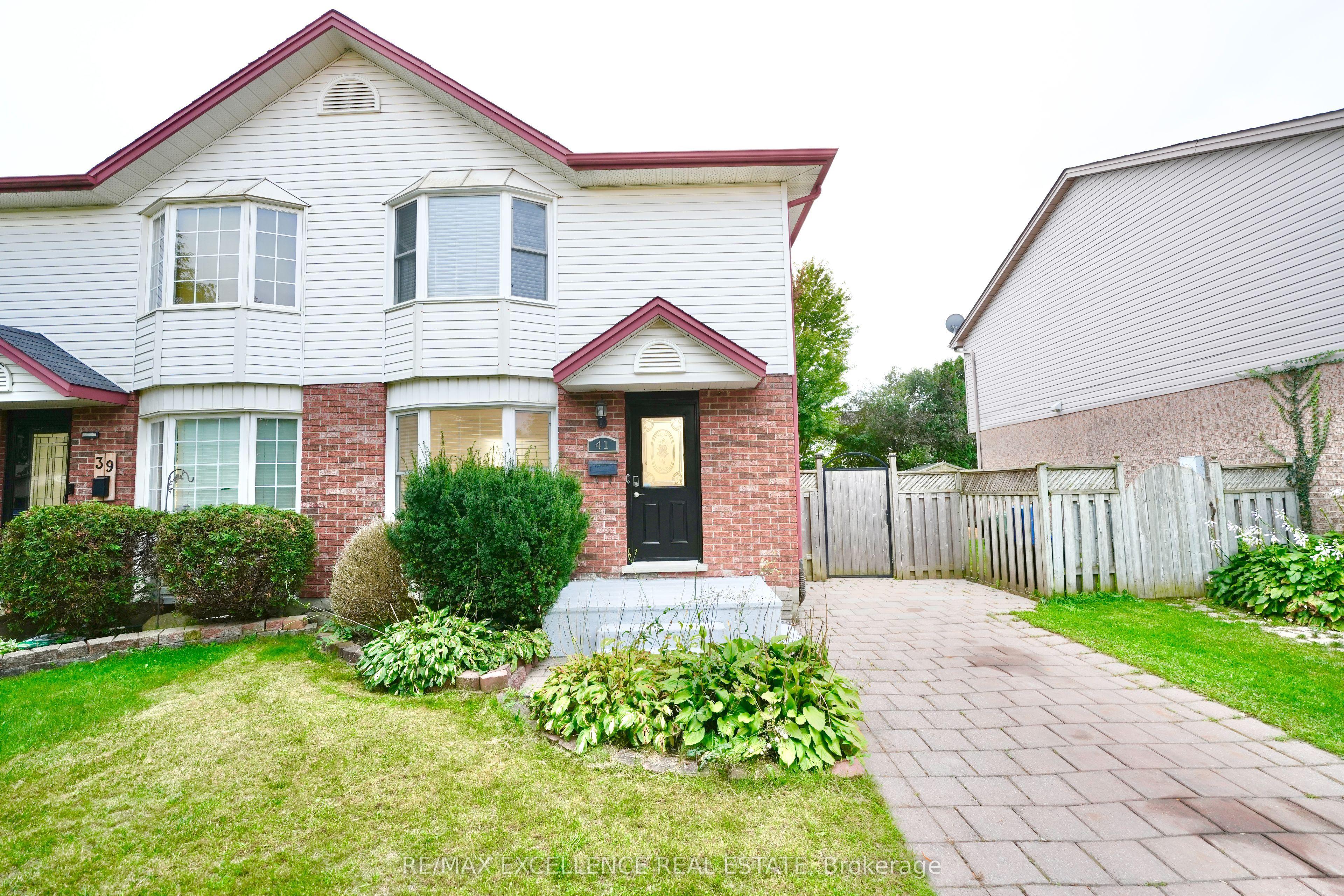 41 Roman Crescent — photo 1