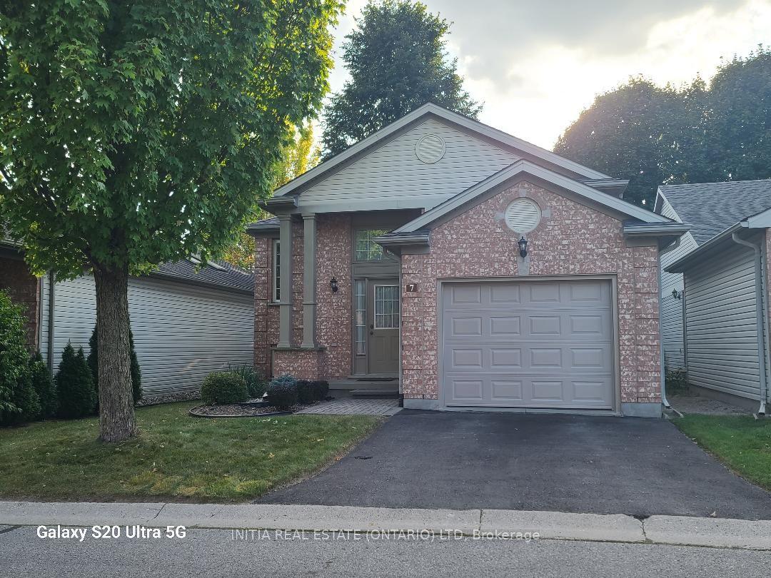 145 North Centre Road — photo 1