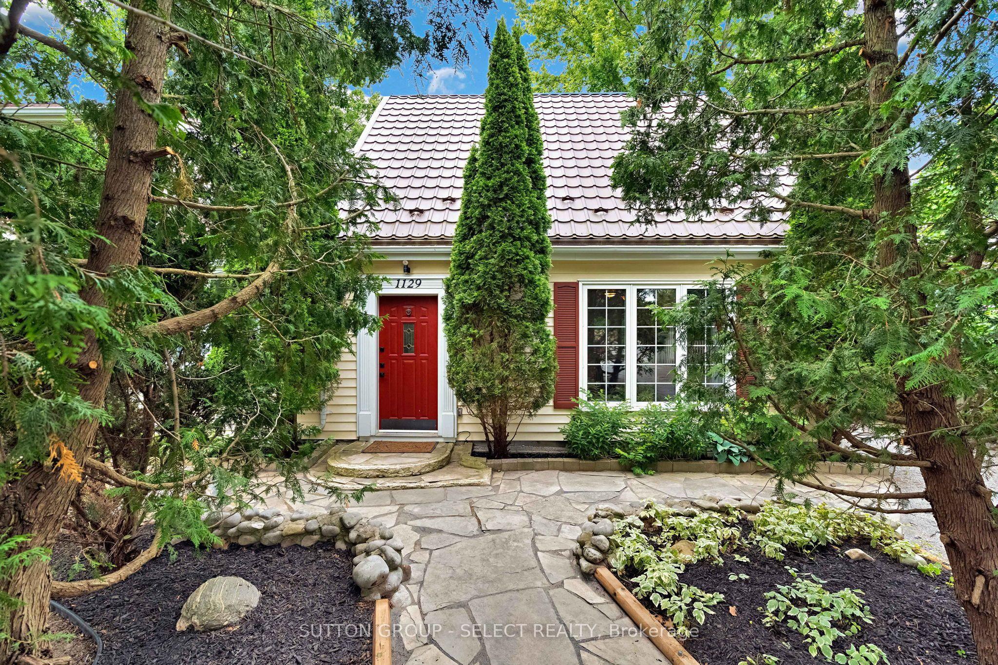 1129 Sunningdale Road E — photo 1