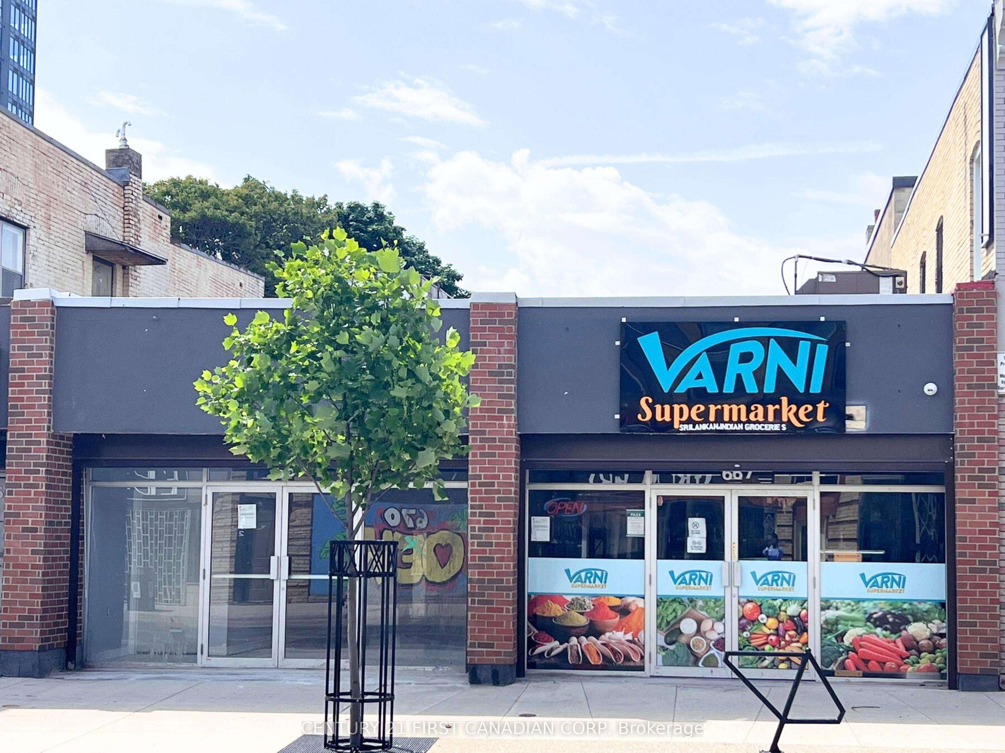 667 Dundas Street — photo 1