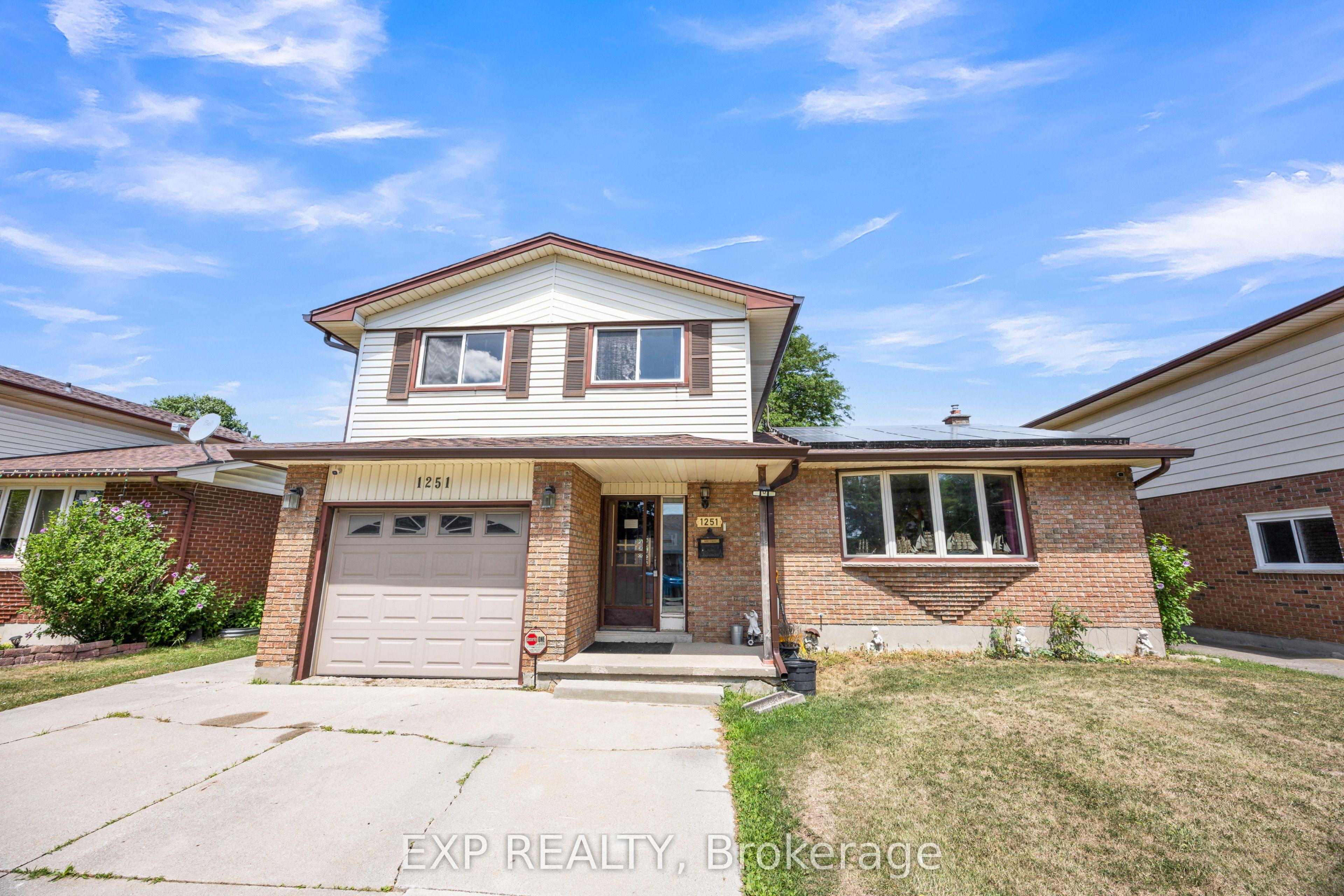 1251 Jalna Boulevard — photo 1
