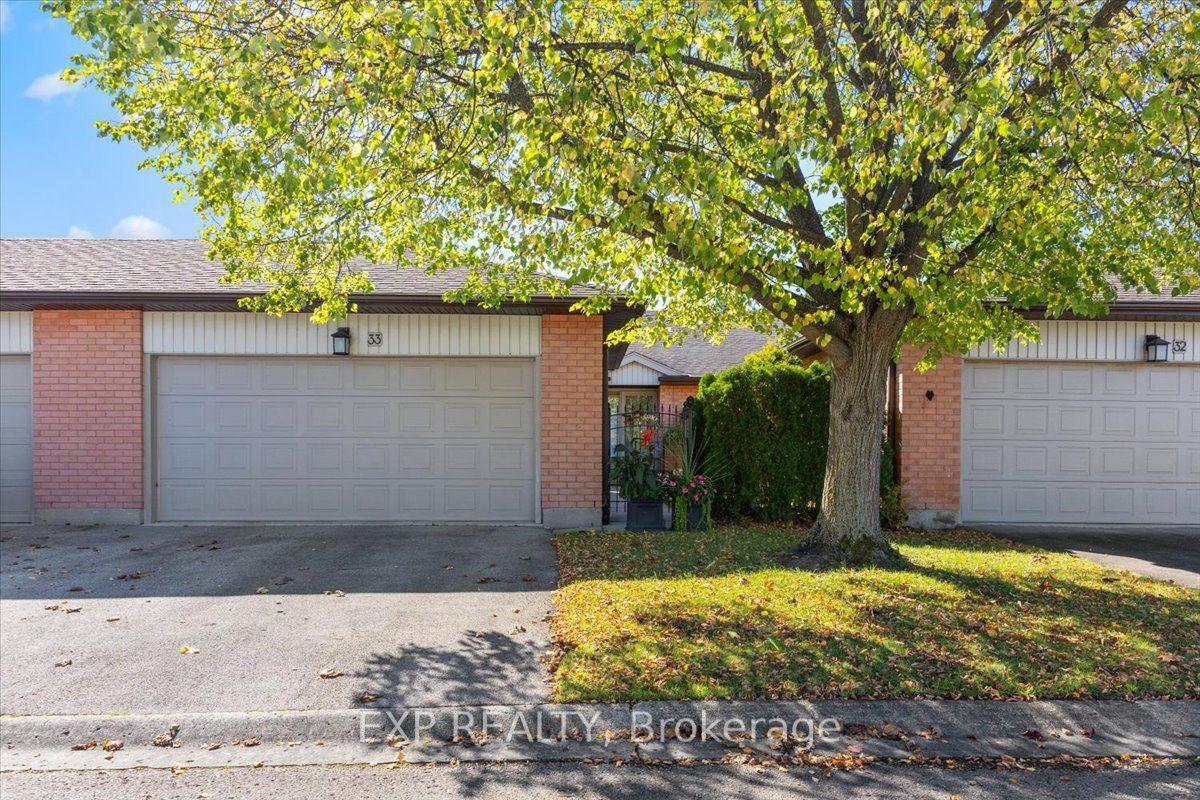 55 Fiddlers Green Road, Unit 33 — photo 1