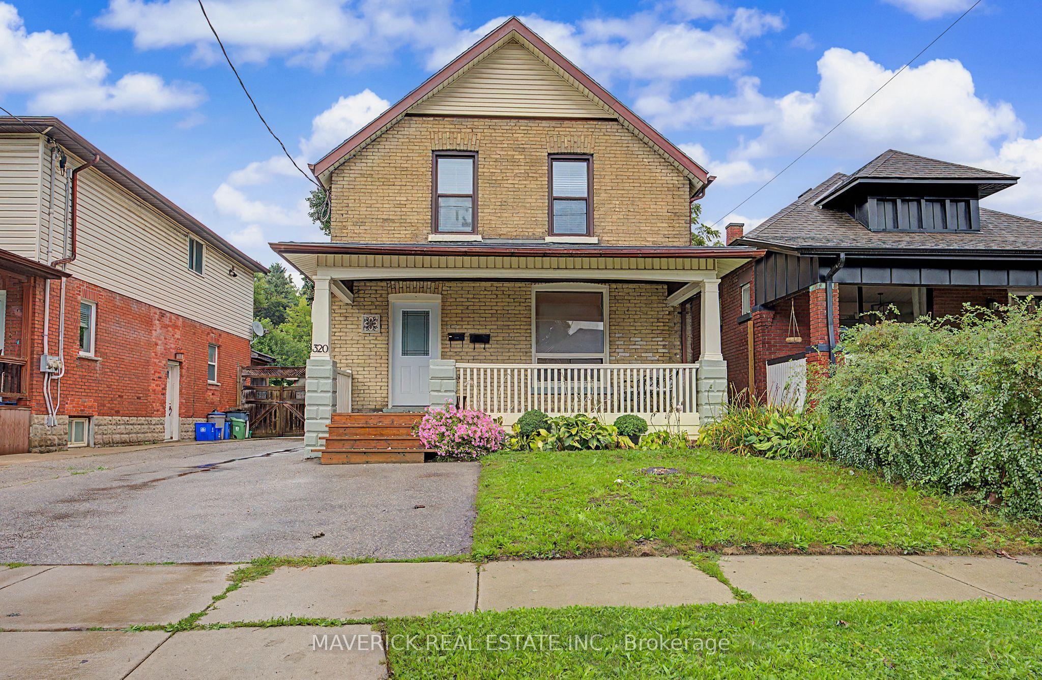 320 ASHLAND Avenue — photo 1