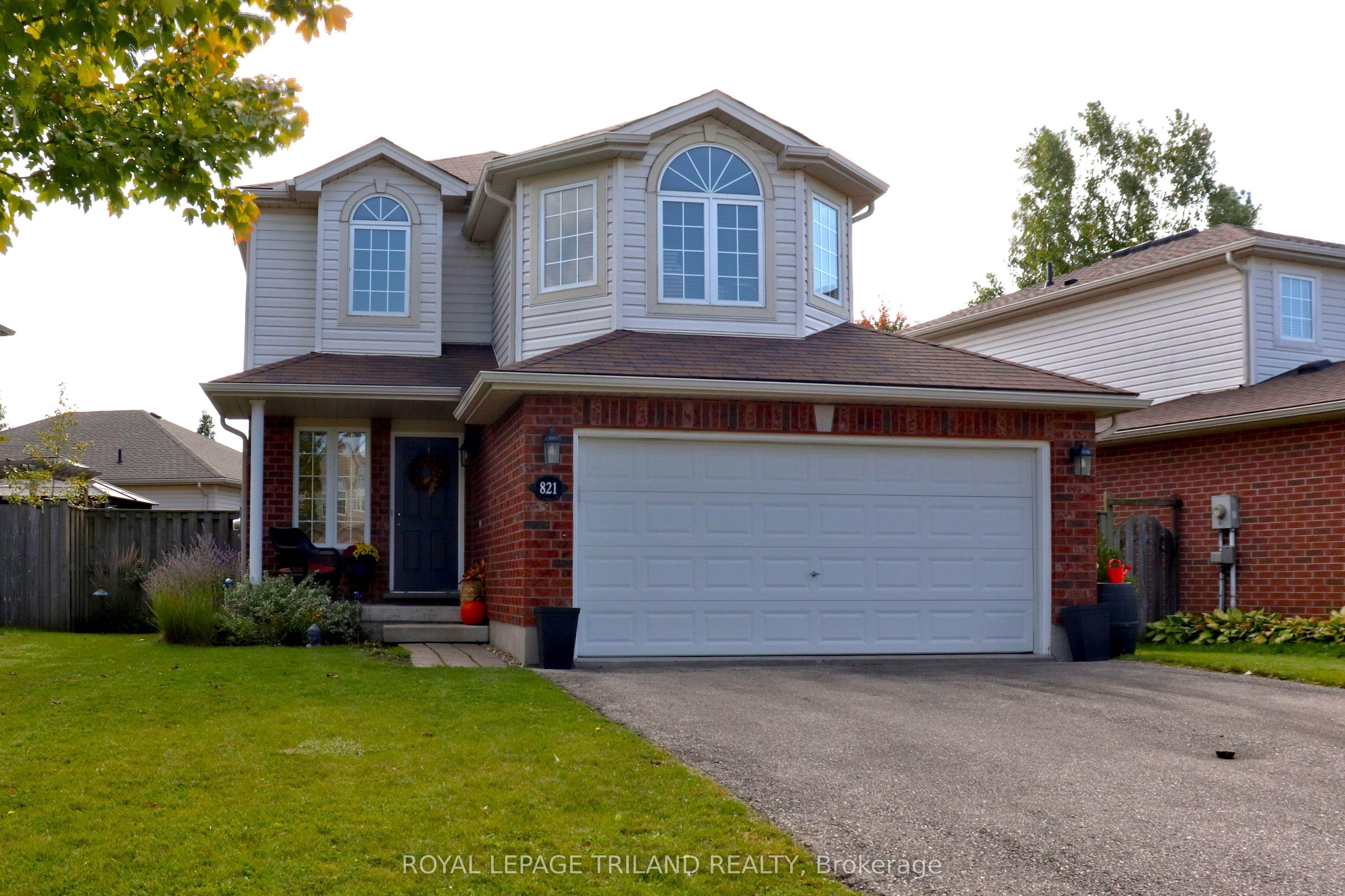 921 Sprucewood Drive — photo 1