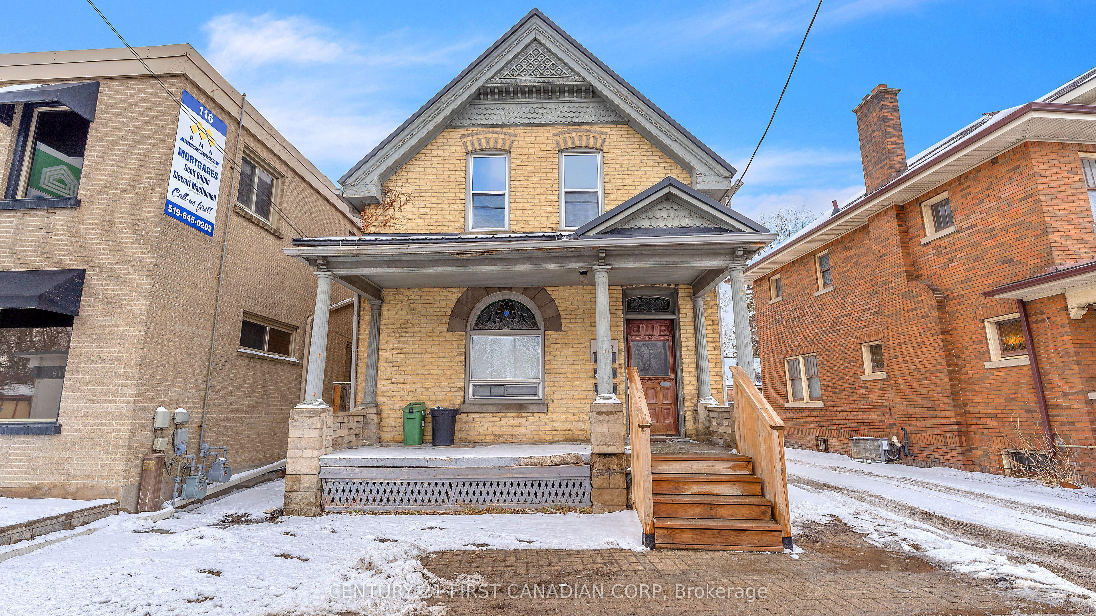 118 Wharncliffe Road S — photo 1
