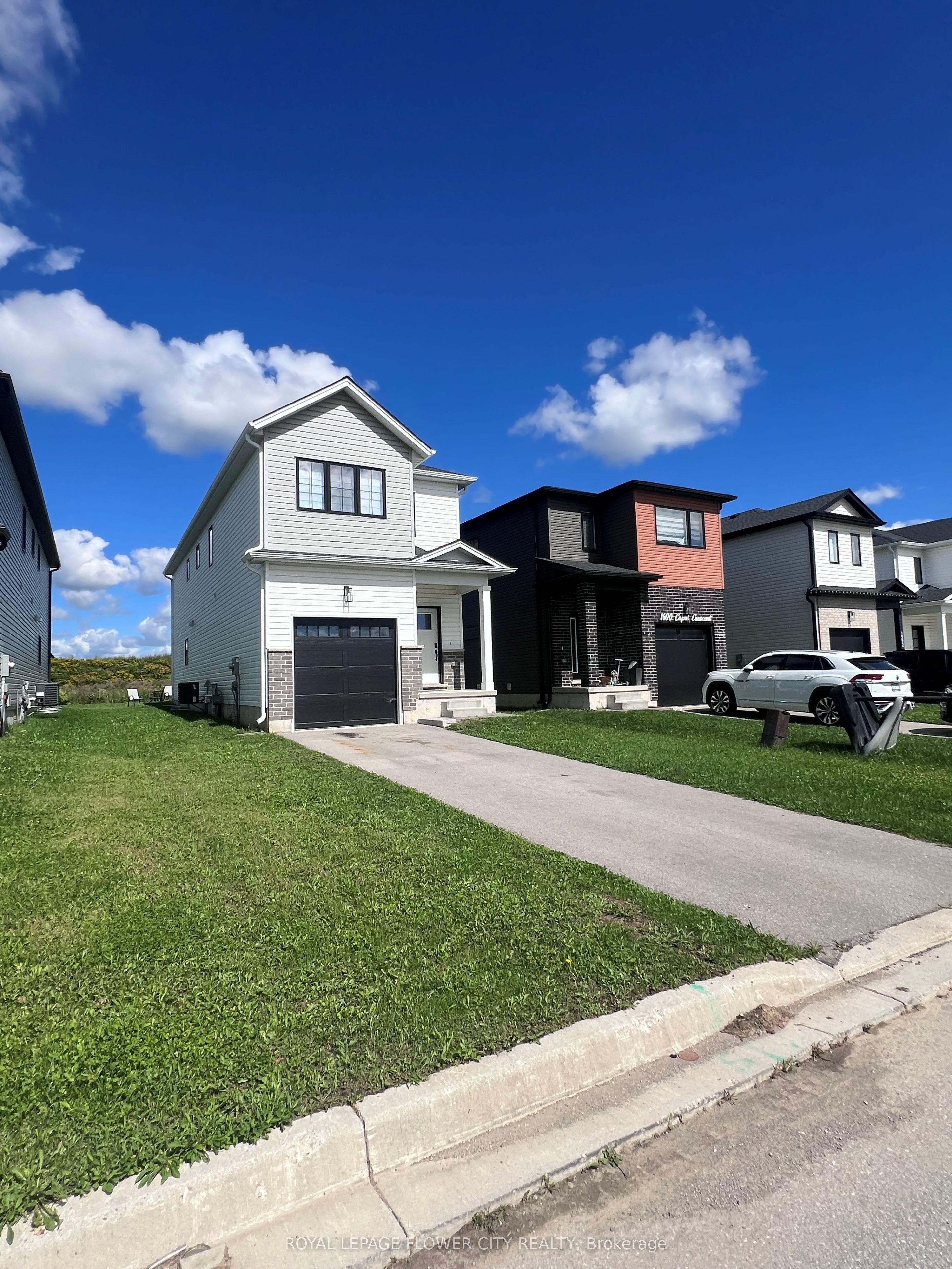 1604 Capri Crescent — photo 1