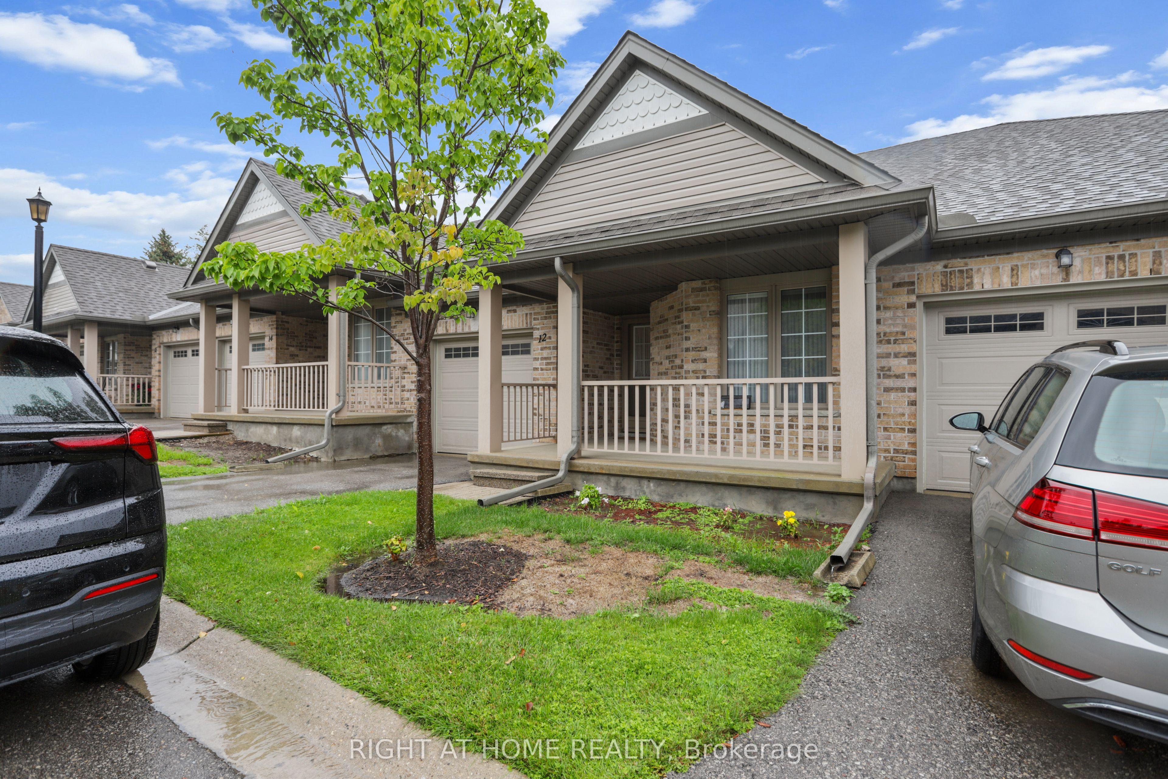 215 North Centre Road, Unit 12 — photo 1