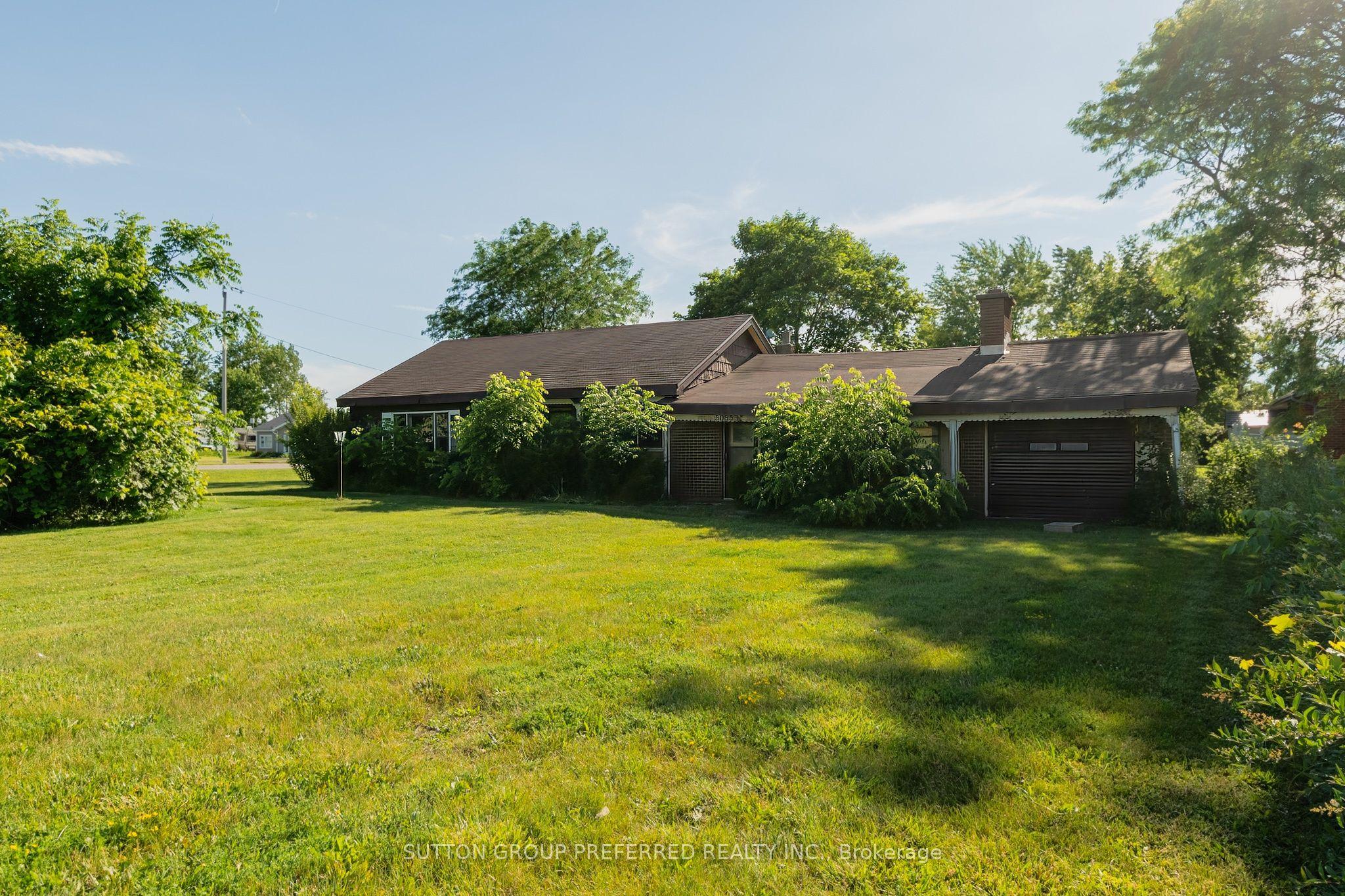 5085 Wellington Road S — photo 1