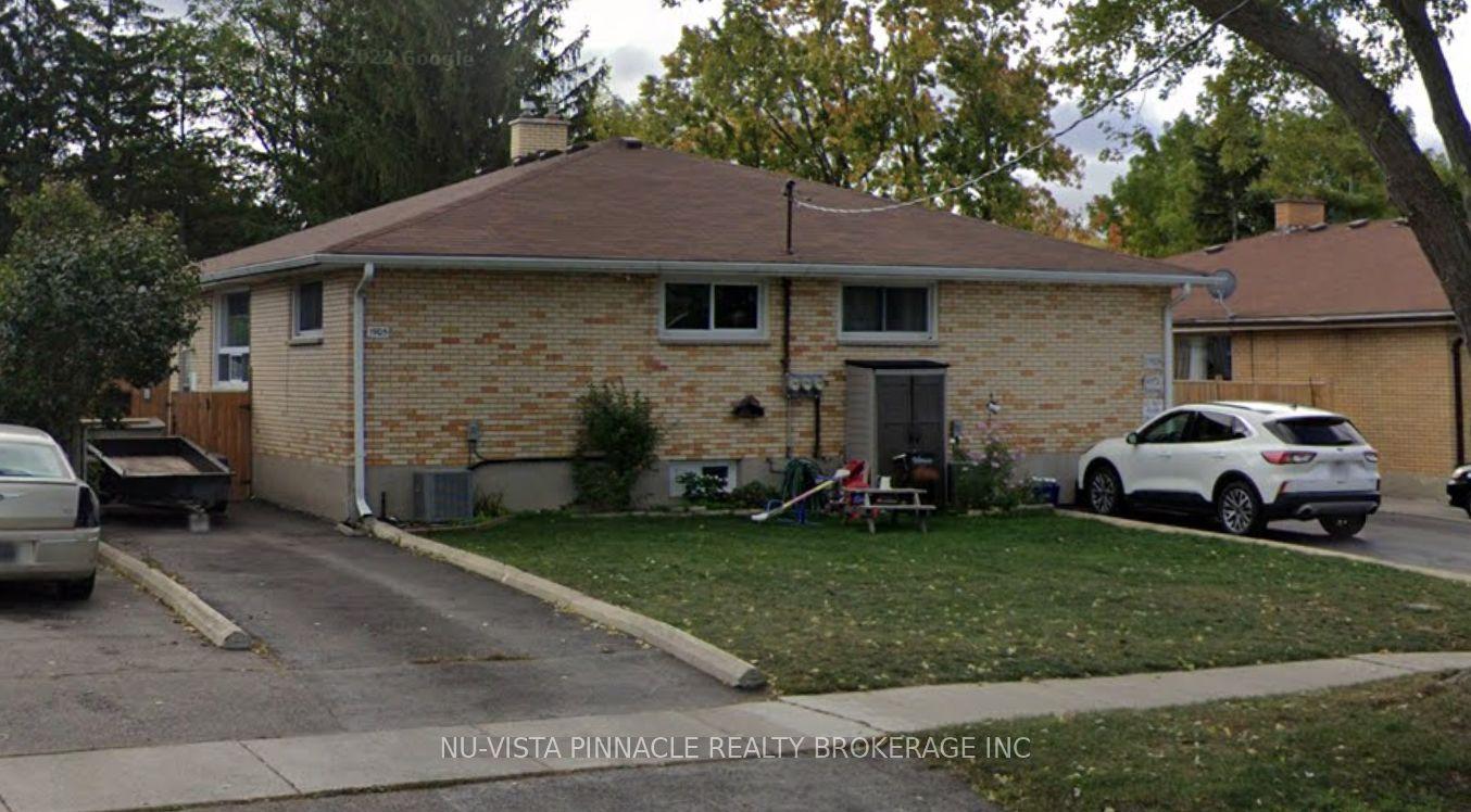 1905 Wavell Street — photo 1