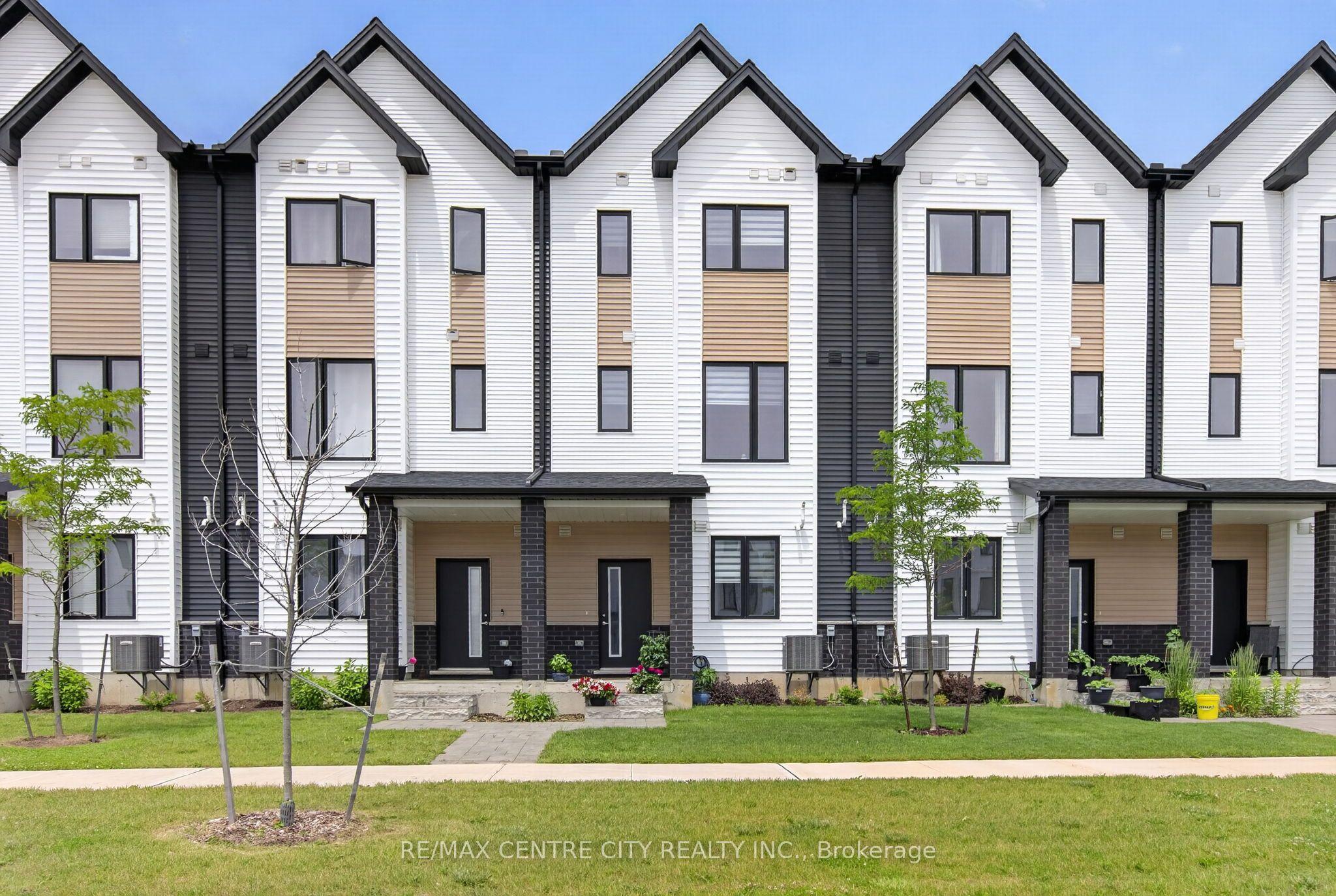 1595 Capri Crescent, Unit 56 — photo 1