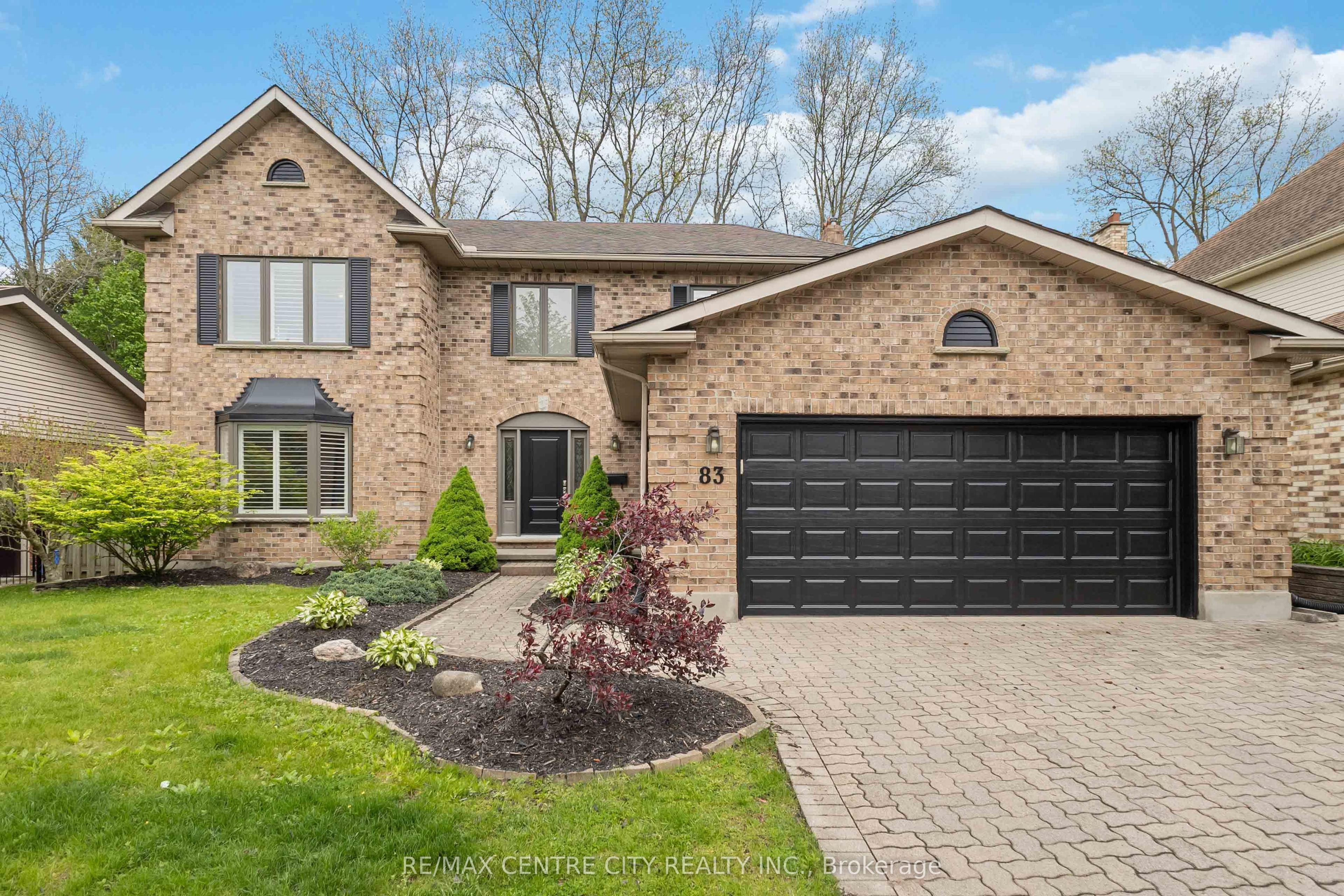 83 Bracebridge Court — photo 1