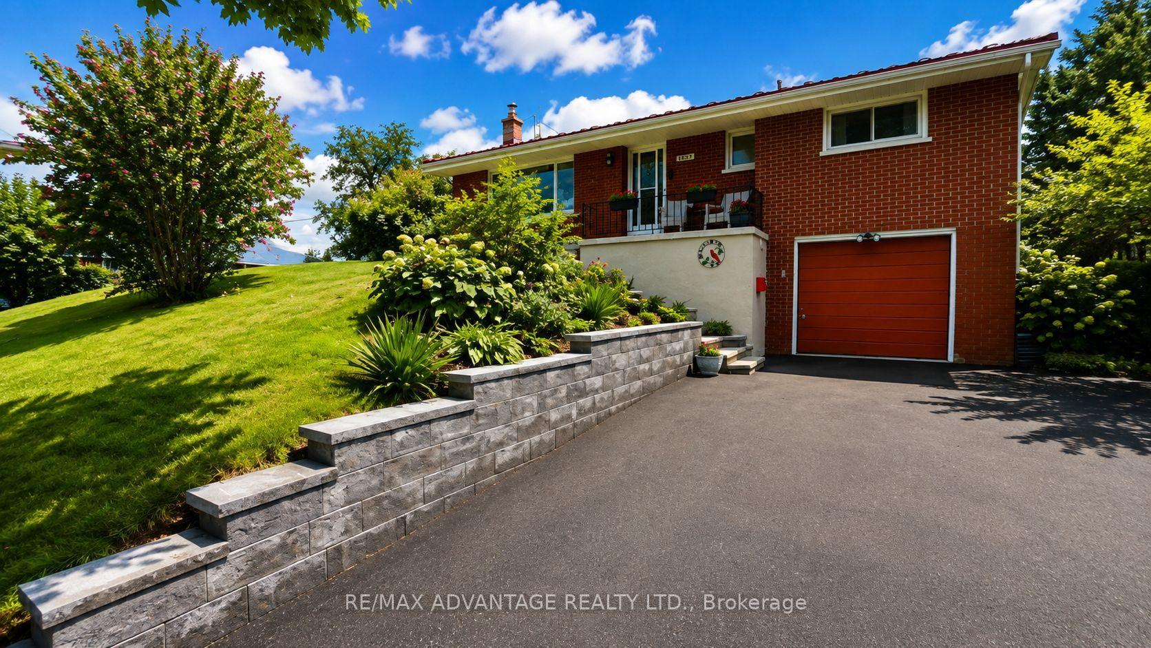 1031 Eagle Drive — photo 1
