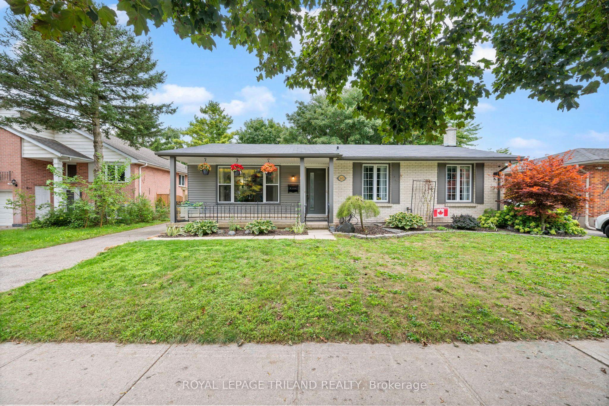 1611 Trossacks Avenue — photo 1