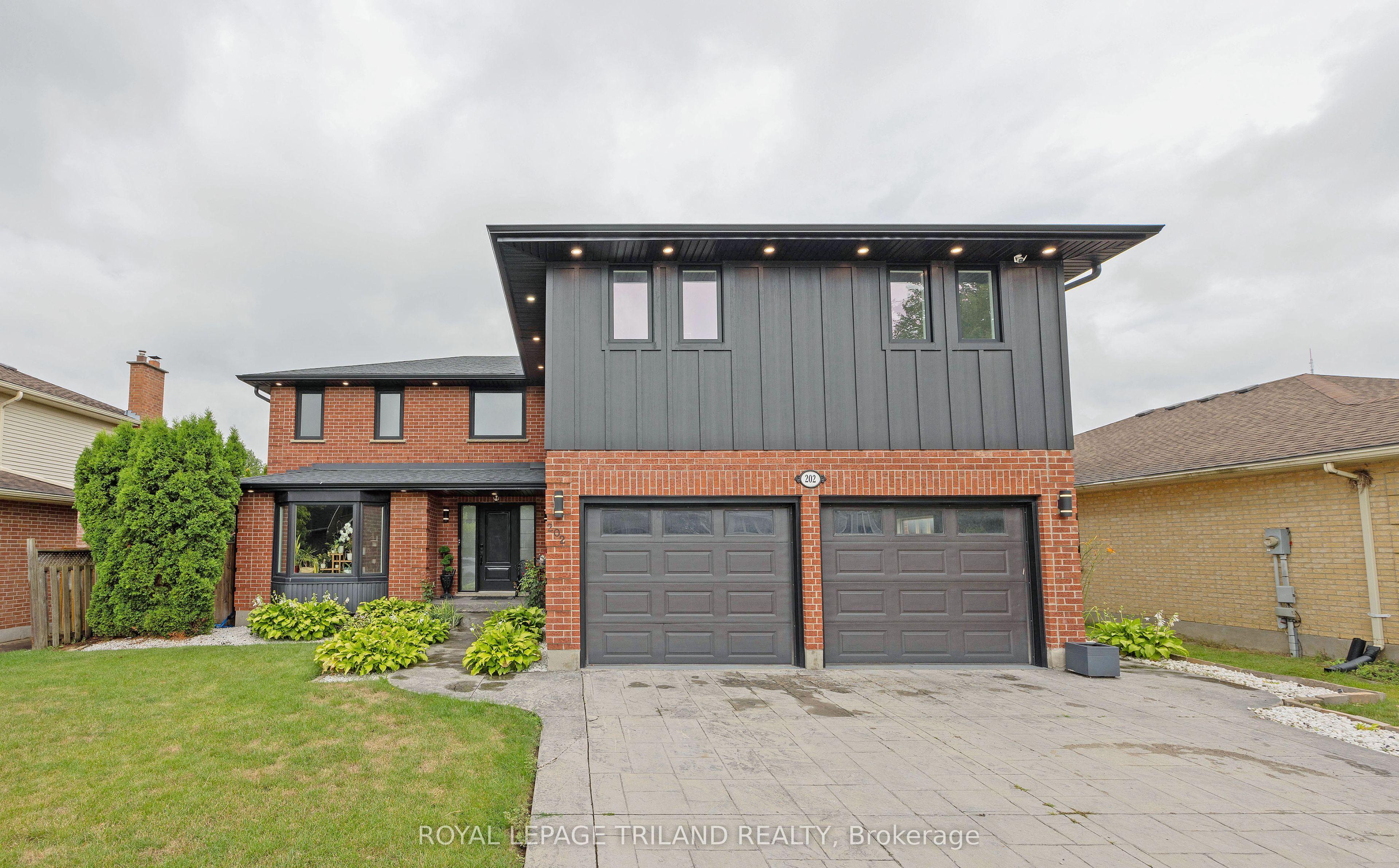 202 Pine Valley Drive — photo 1