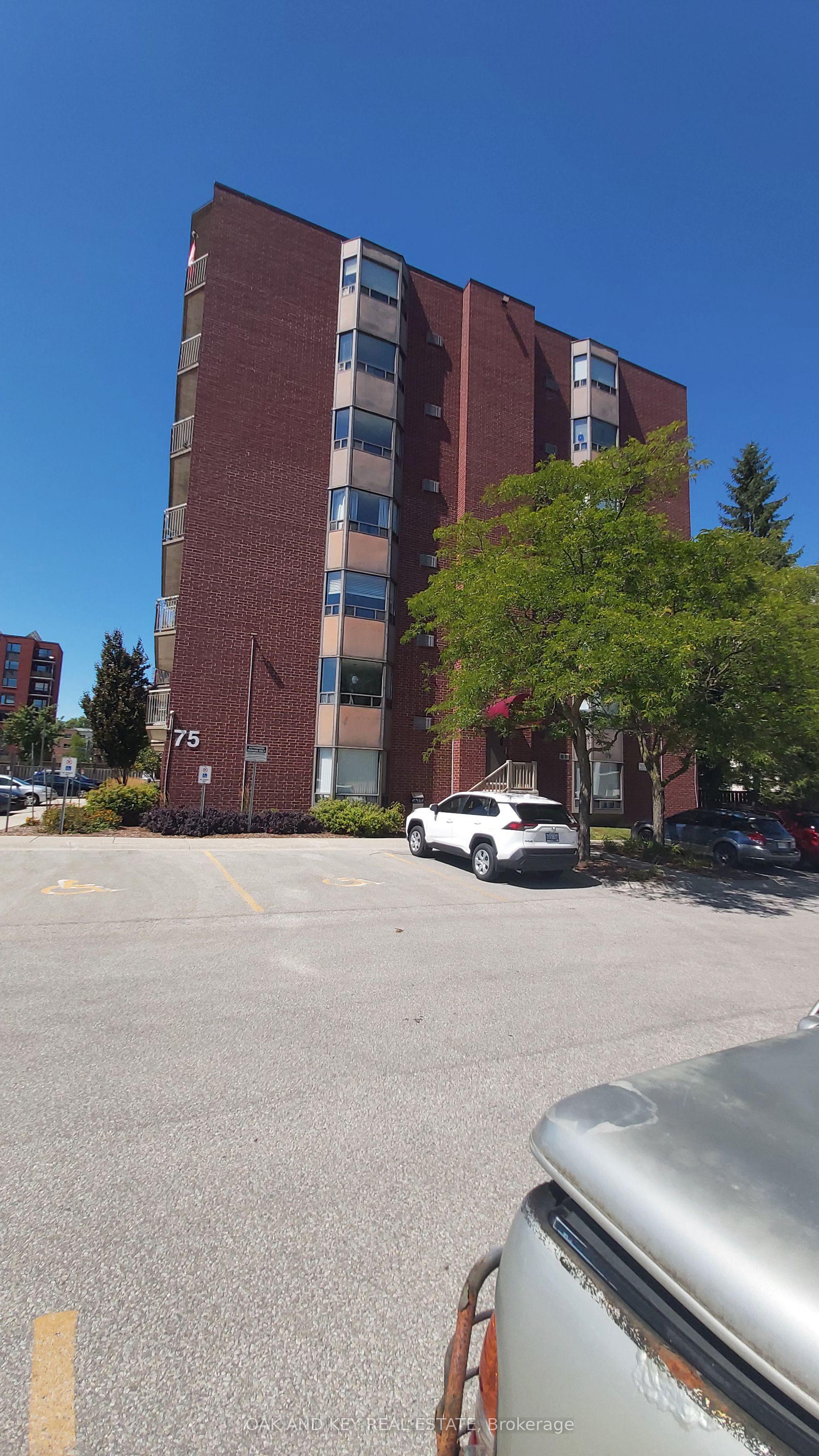 75 Huxley Street, Unit 703 — photo 1