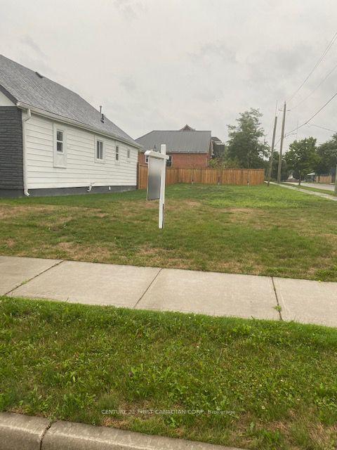 Lot 57 Briscoe Street W — photo 1