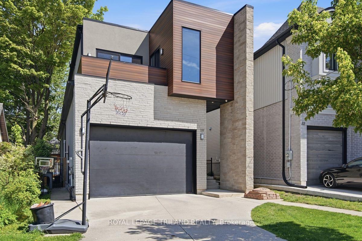 20 Garfield Avenue — photo 1