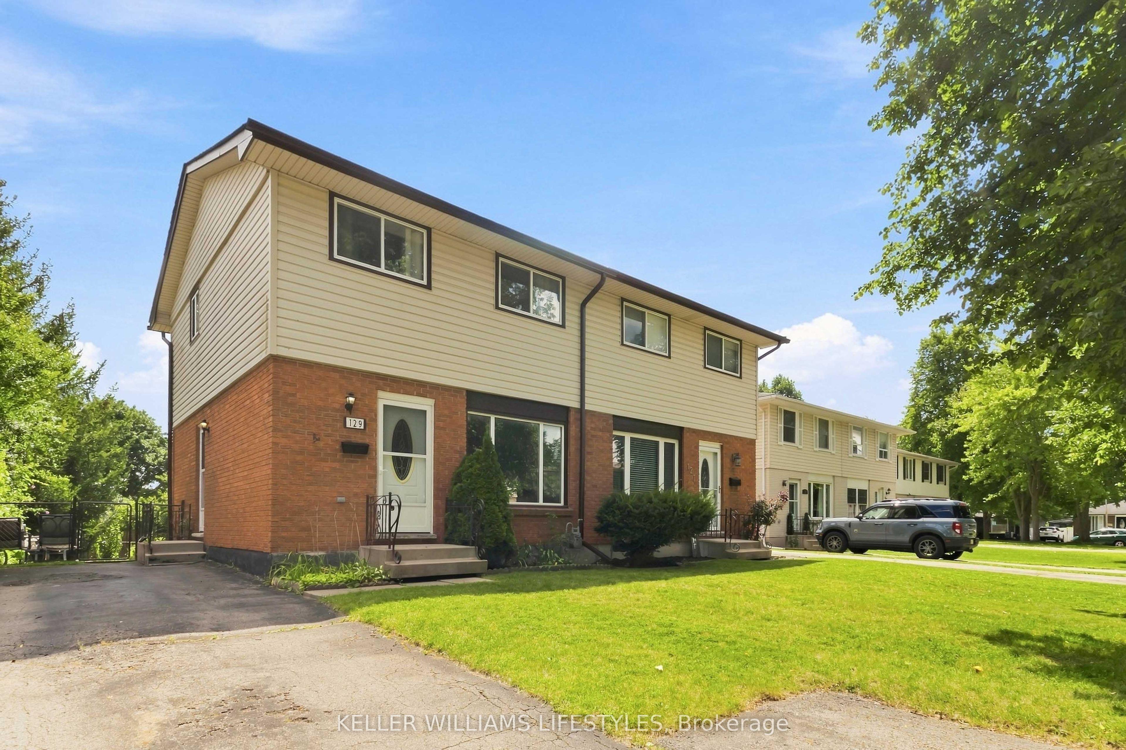 129 Culver Crescent — photo 1