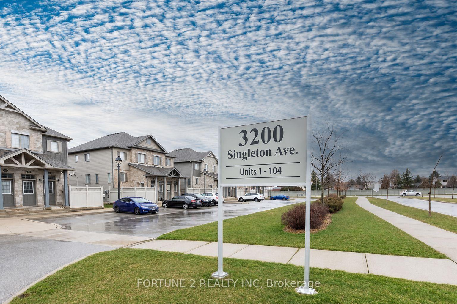 3200 Singleton Avenue, Unit 15 — photo 1