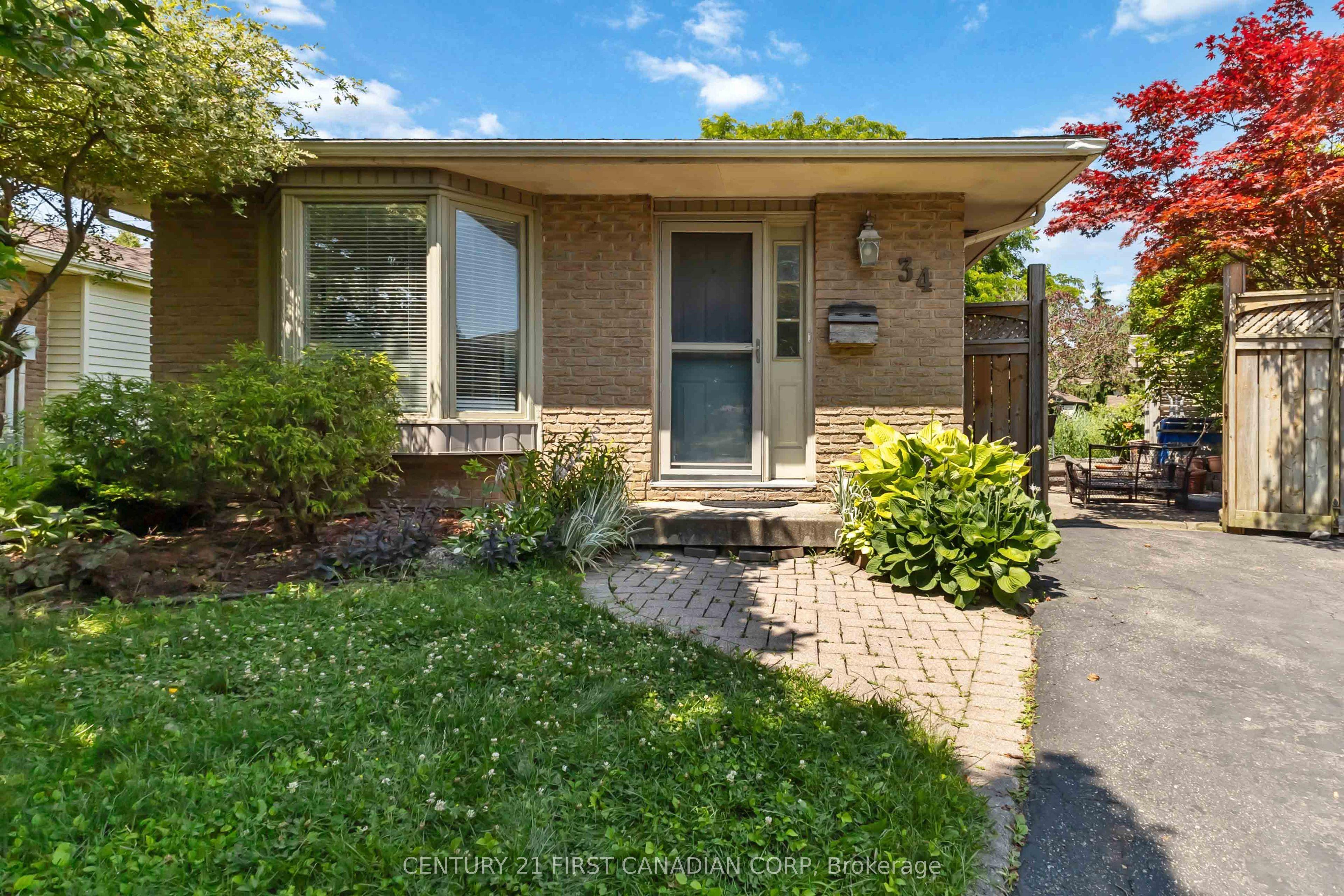 34 Speight Court — photo 1