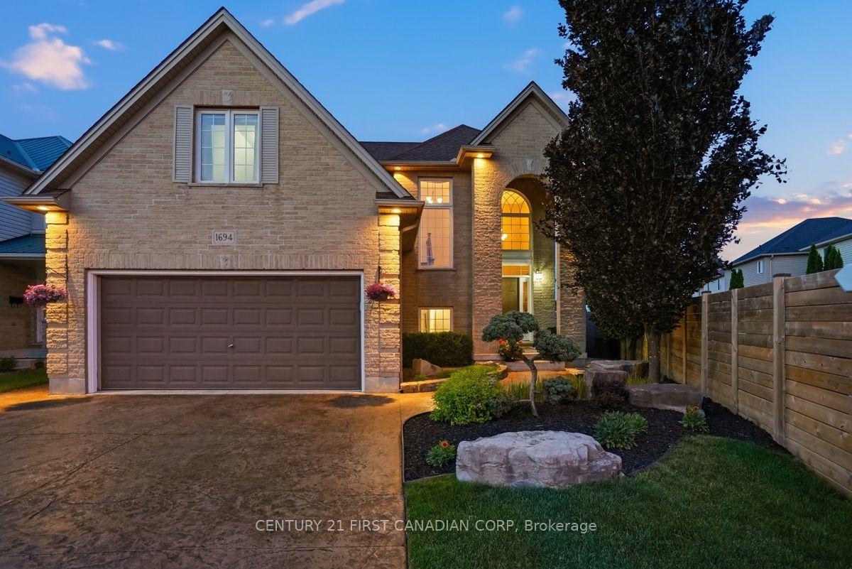 1694 Green Gables Road — photo 1