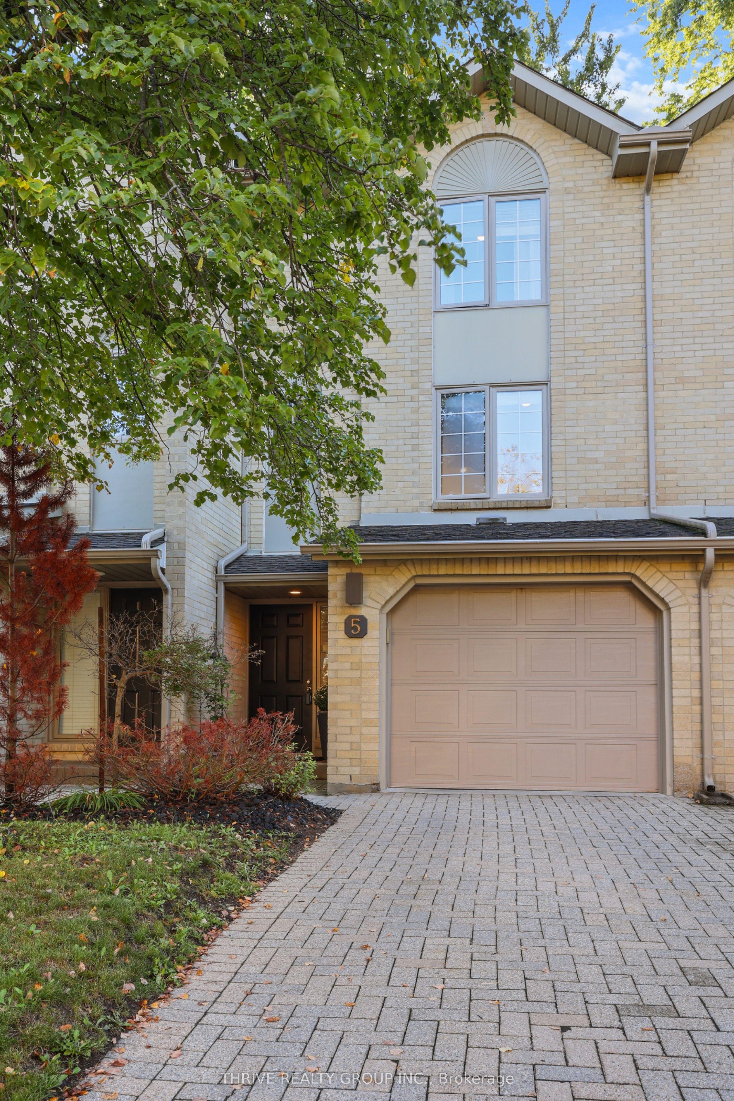 1399 Commissioners Road W, Unit 5 — photo 1