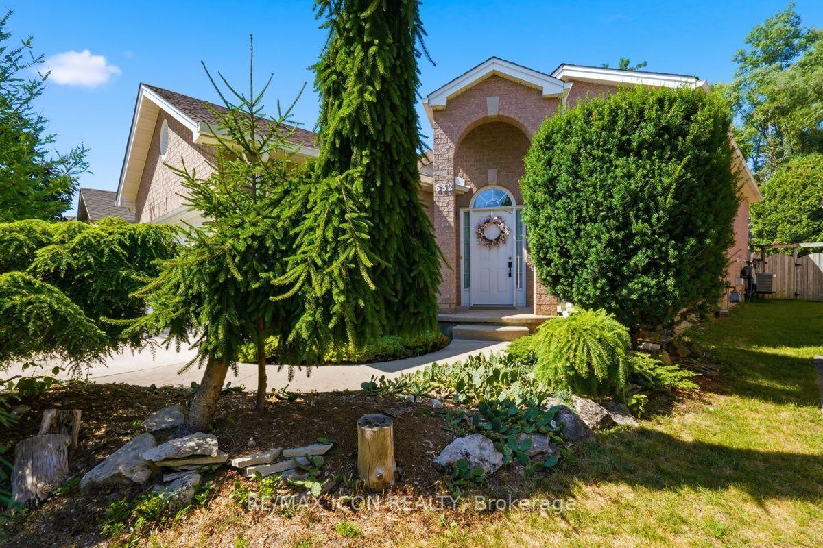 632 Thornwood Drive — photo 1