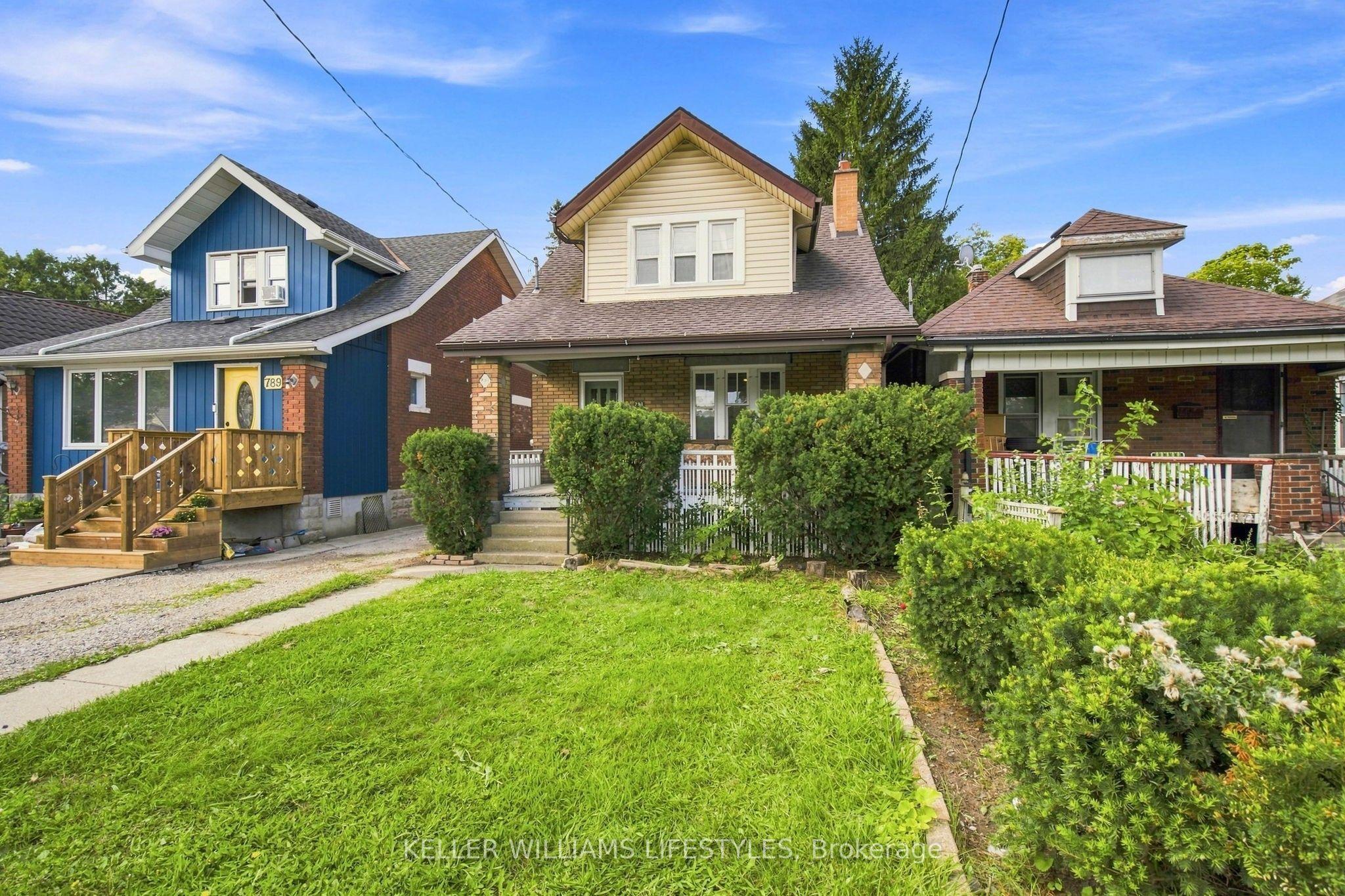 791 Quebec Street — photo 1