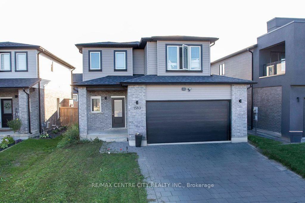1583 Applerock Avenue — photo 1