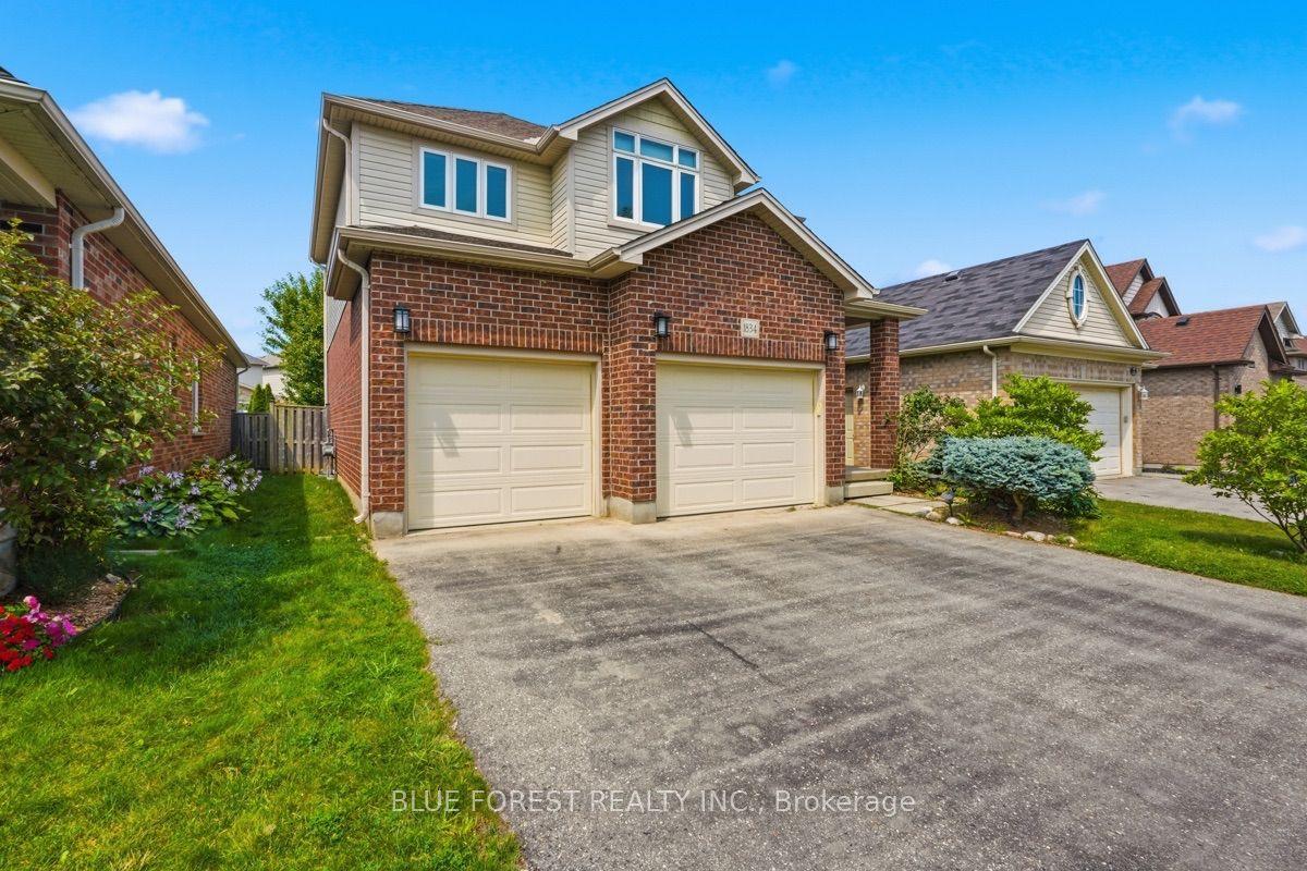 1834 Dormer Drive — photo 1